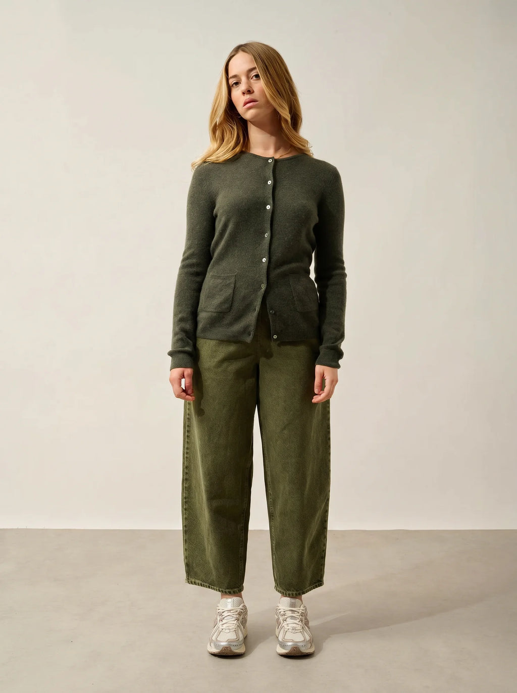 CARON Strickjacke Rundhalsausschnitt Khaki meliert