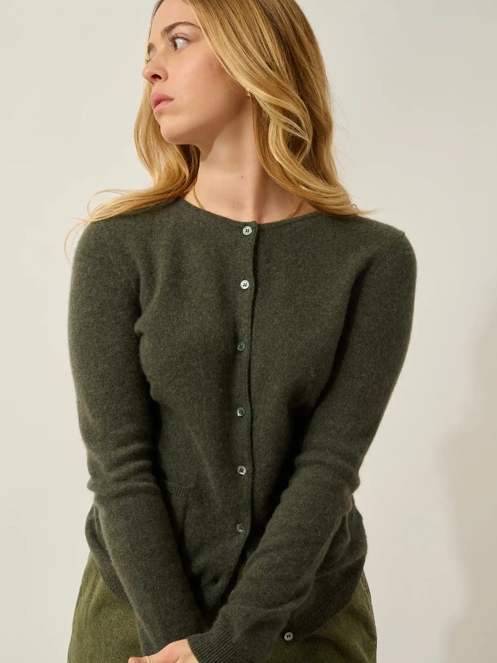 CARON Strickjacke Rundhalsausschnitt Khaki meliert
