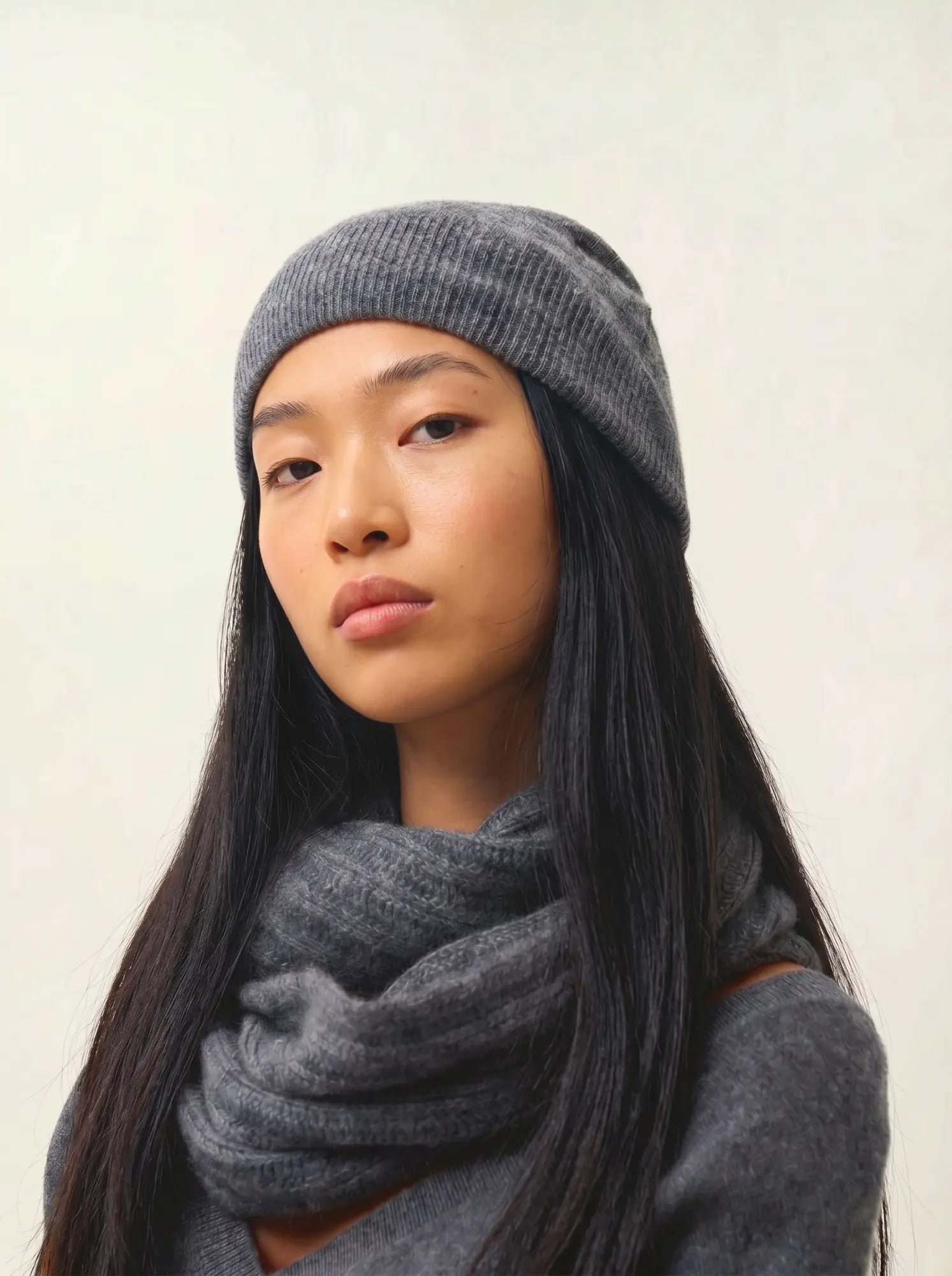 MANTI beanie heather charcoal
