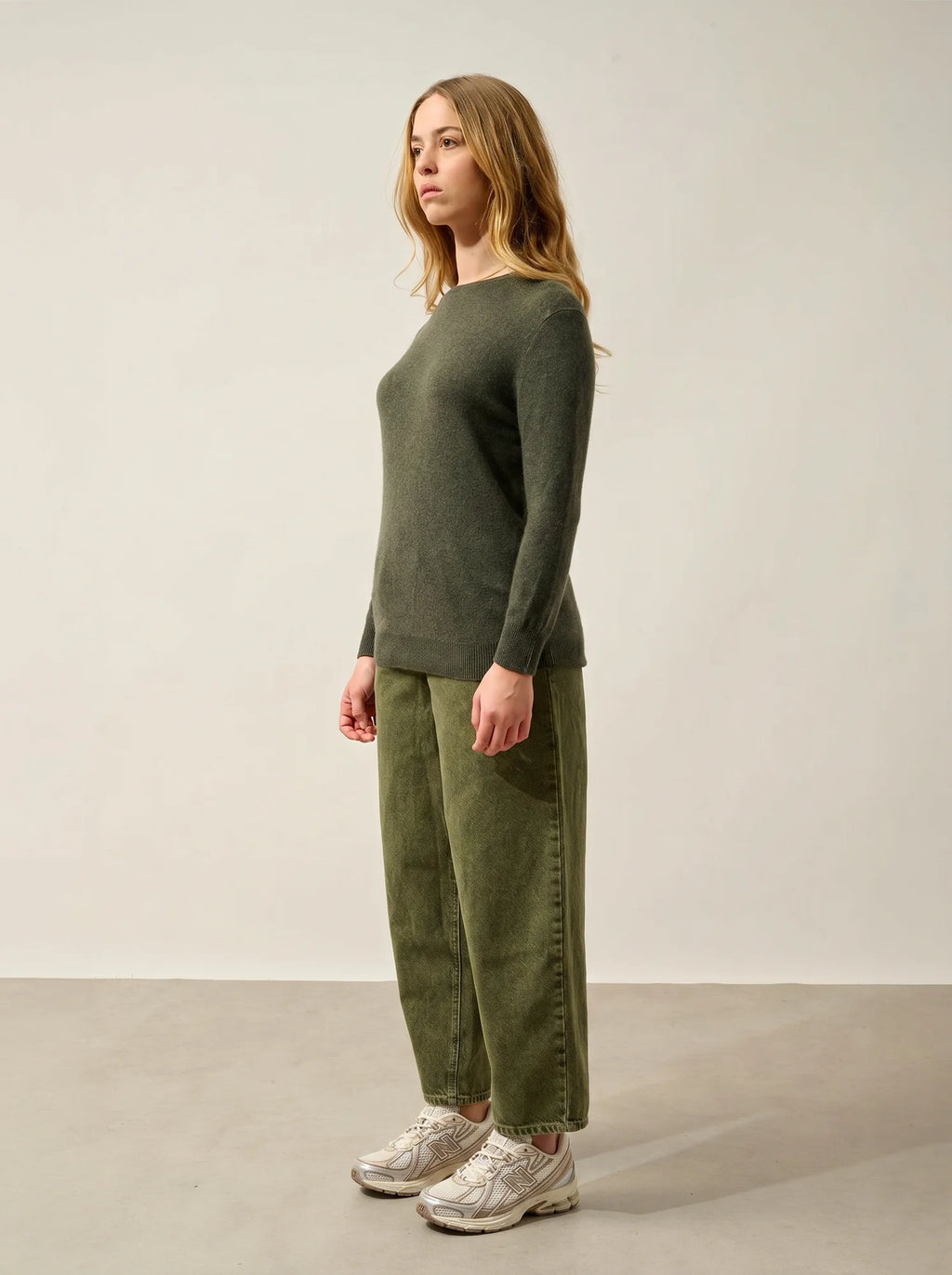 ESTARIS Sweater Crew Neck Buttoned Back Heather Khaki