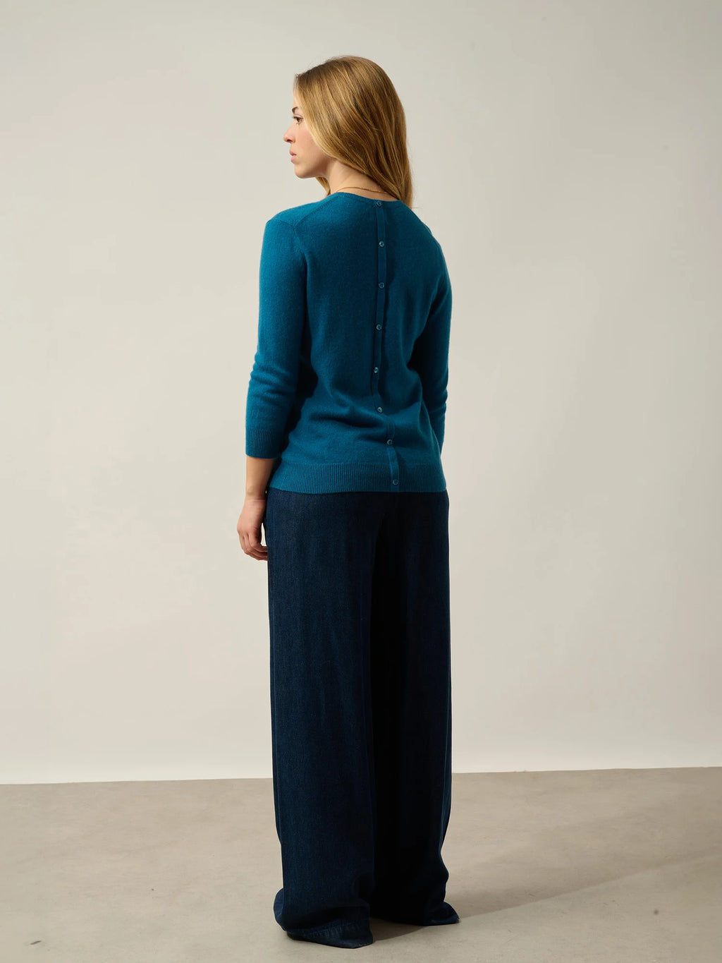 ESTARIS pull col rond boutonné dos paon