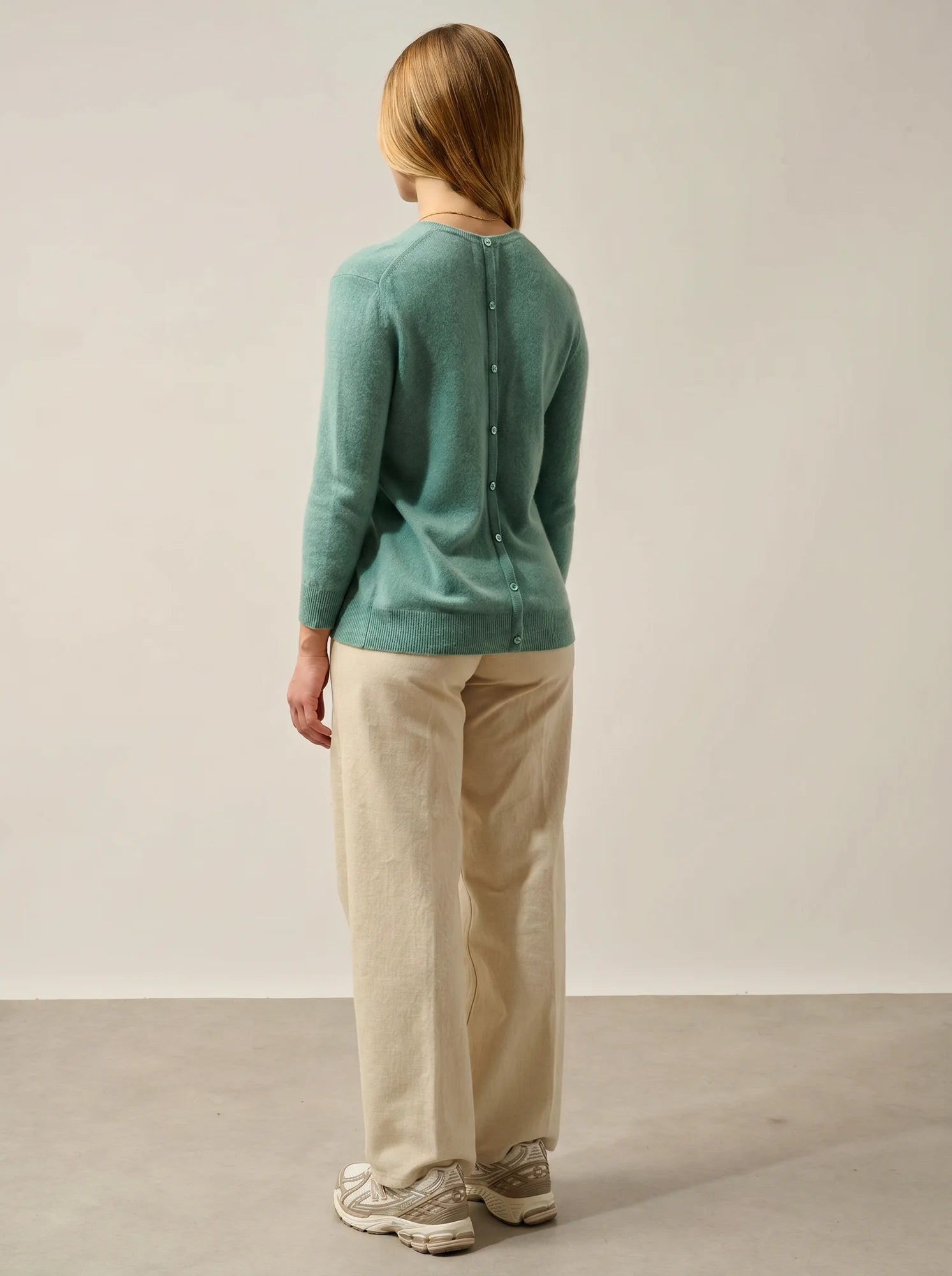 ESTARIS Sweater Crew Neck Buttoned Back Heather Green