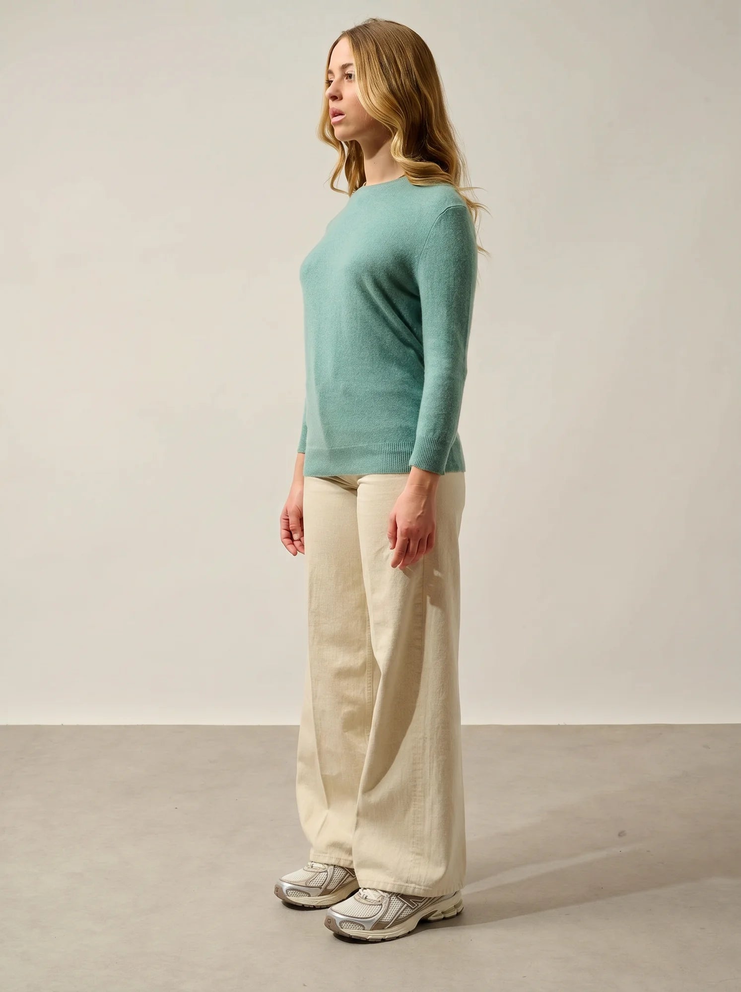 ESTARIS Sweater Crew Neck Buttoned Back Heather Green
