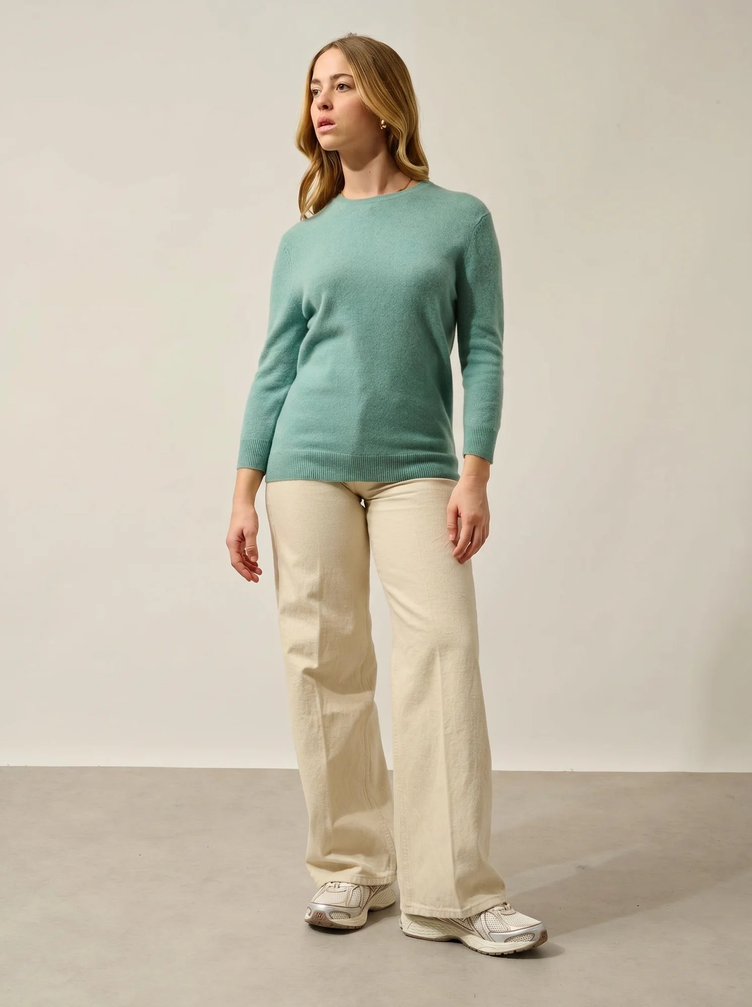 ESTARIS Sweater Crew Neck Buttoned Back Heather Green