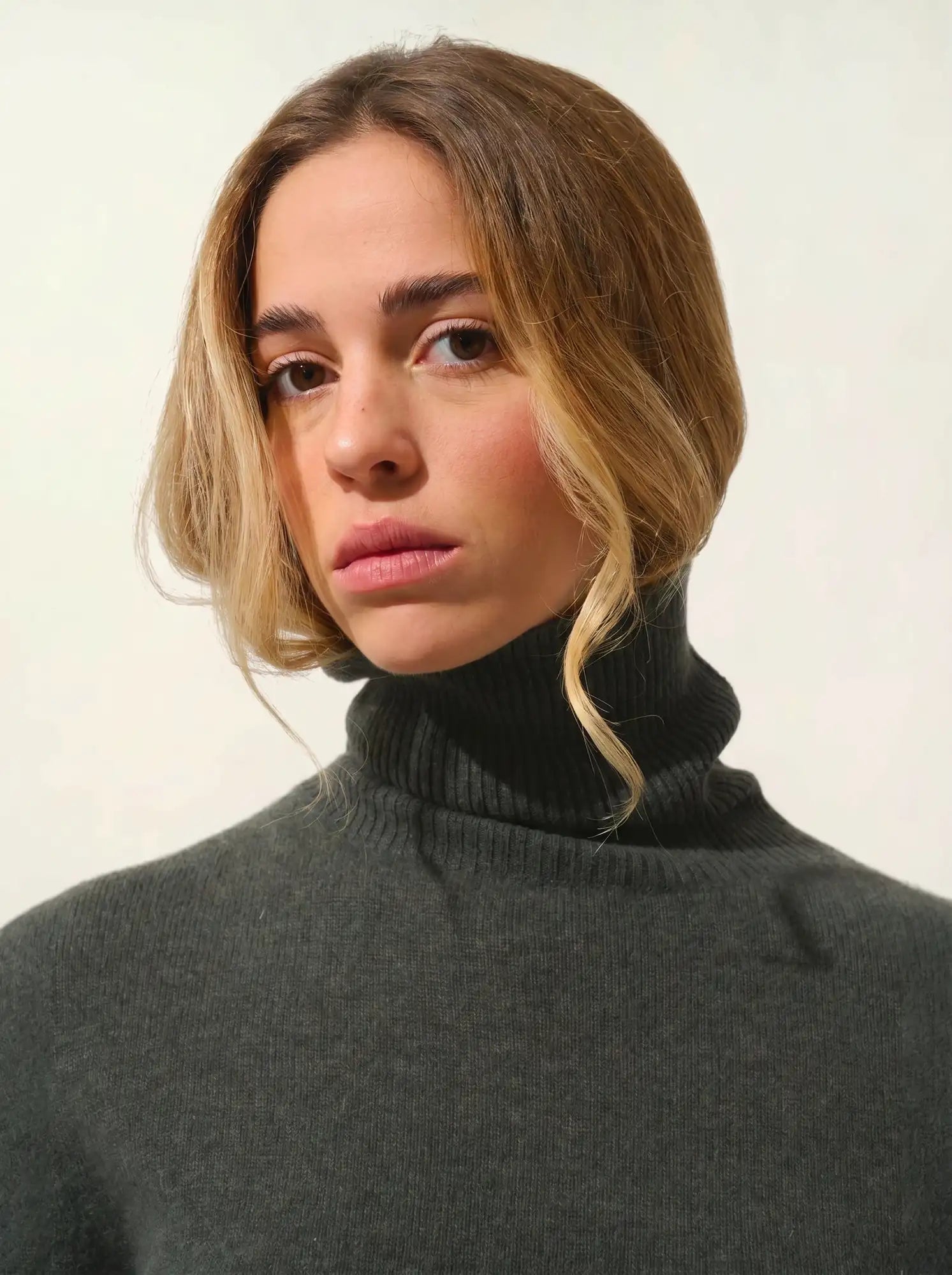 FORNET Pullover Rollkragen Khaki meliert