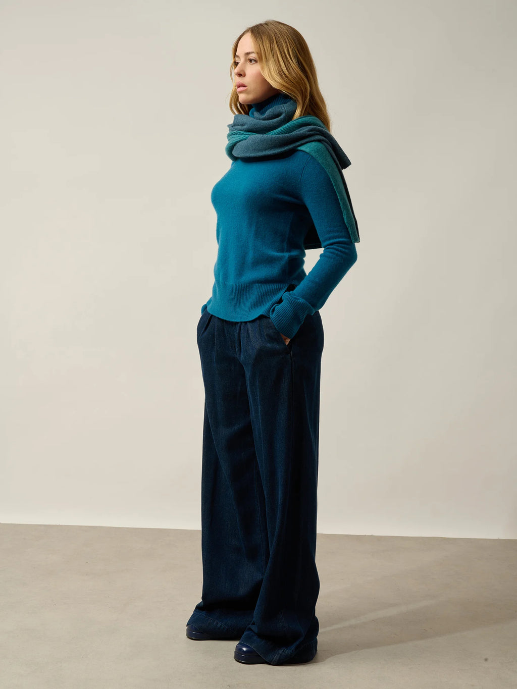 FORNET Pullover Rollkragen Pfauenblau