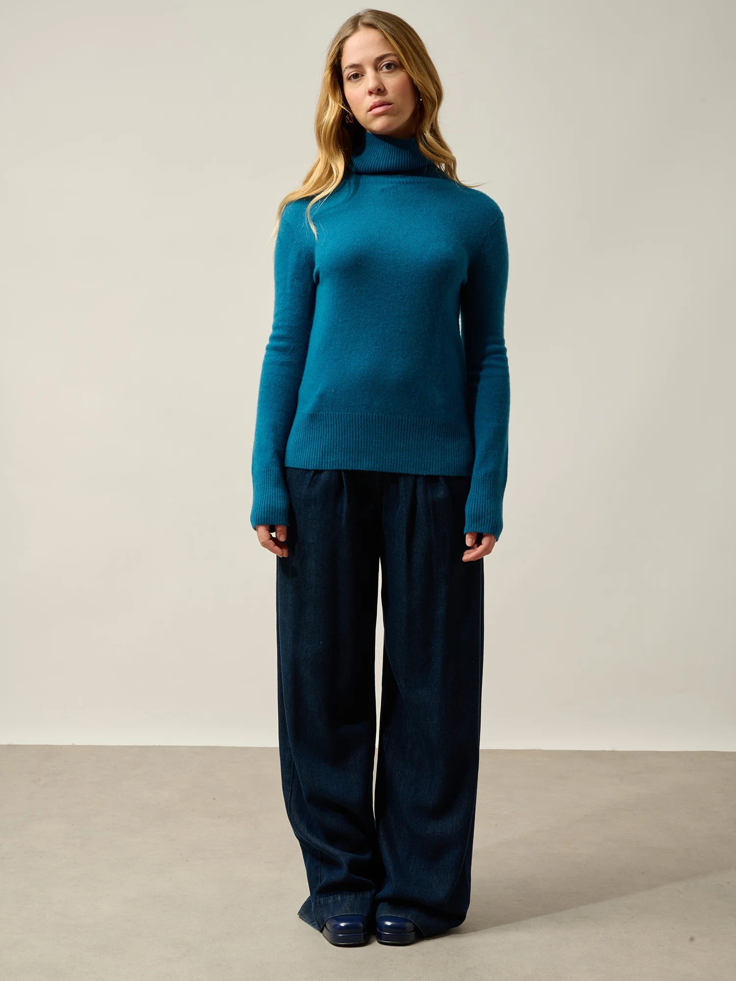 FORNET Pullover Rollkragen Pfauenblau