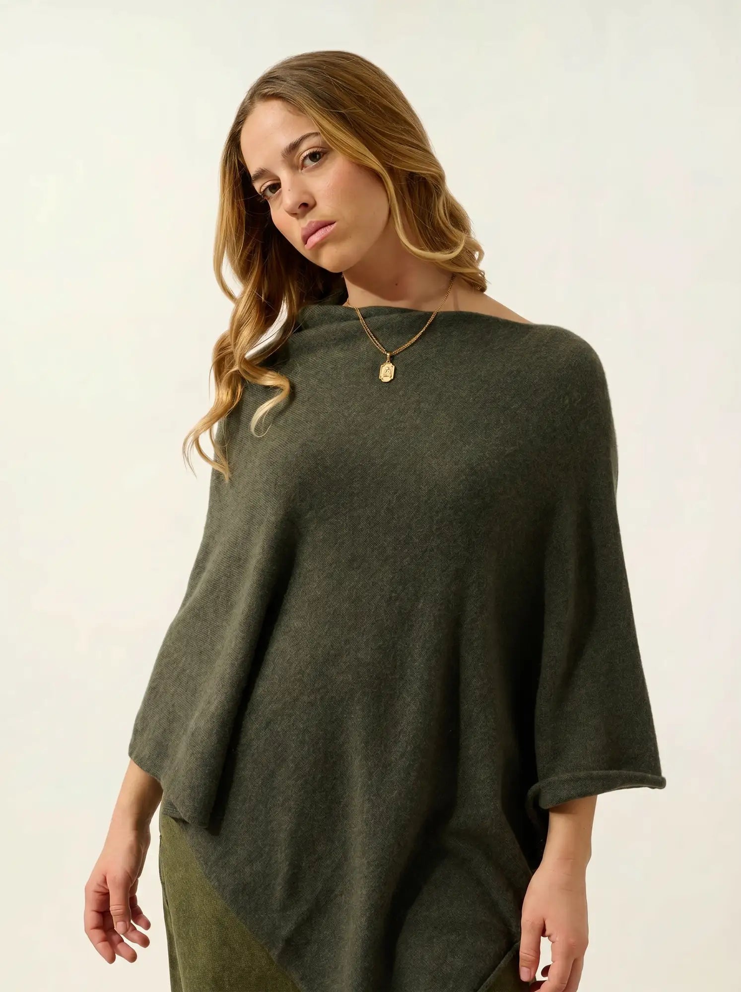CARRA poncho khaki meliert