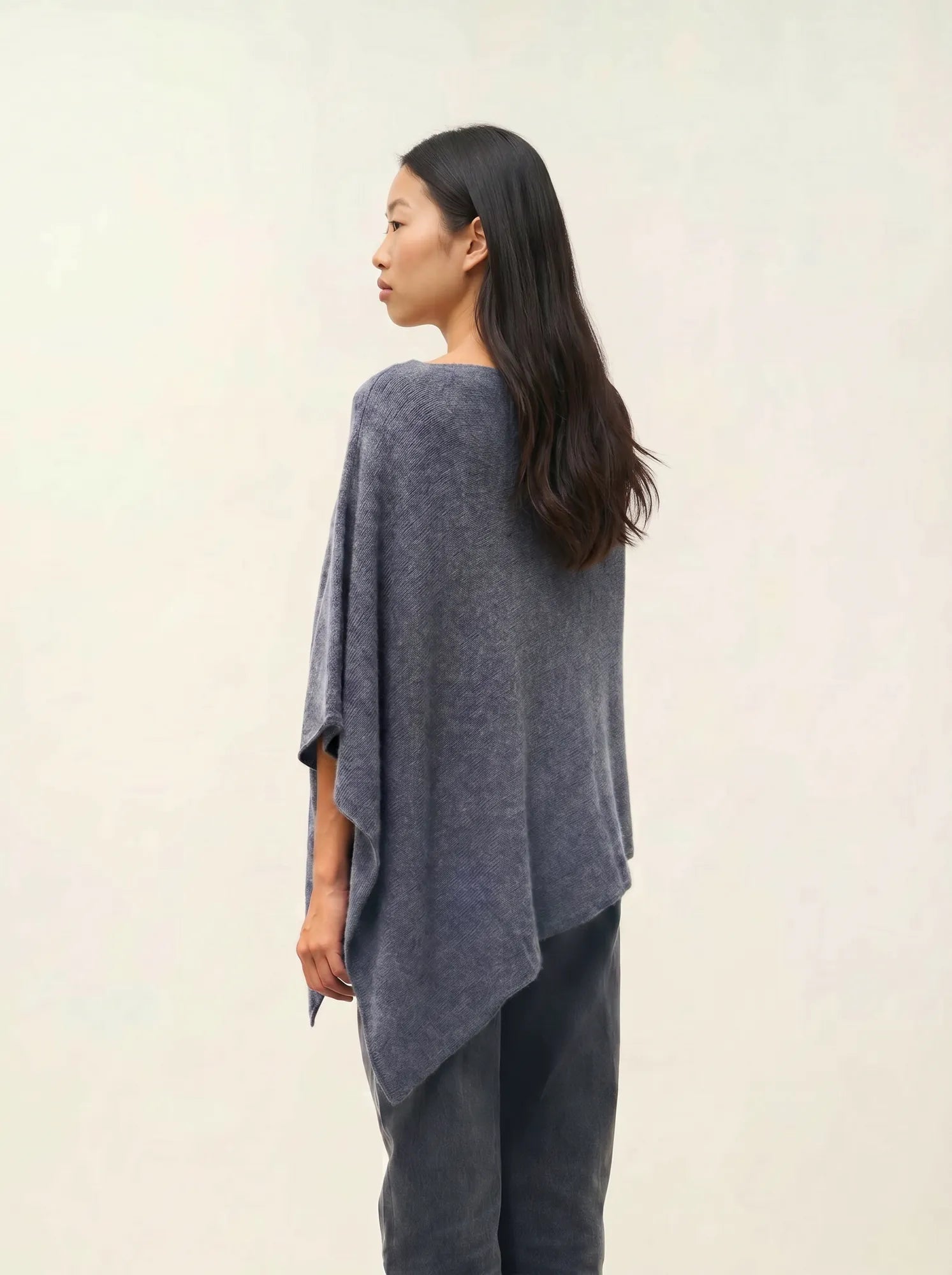 MERYL poncho 4 ply heather charcoal