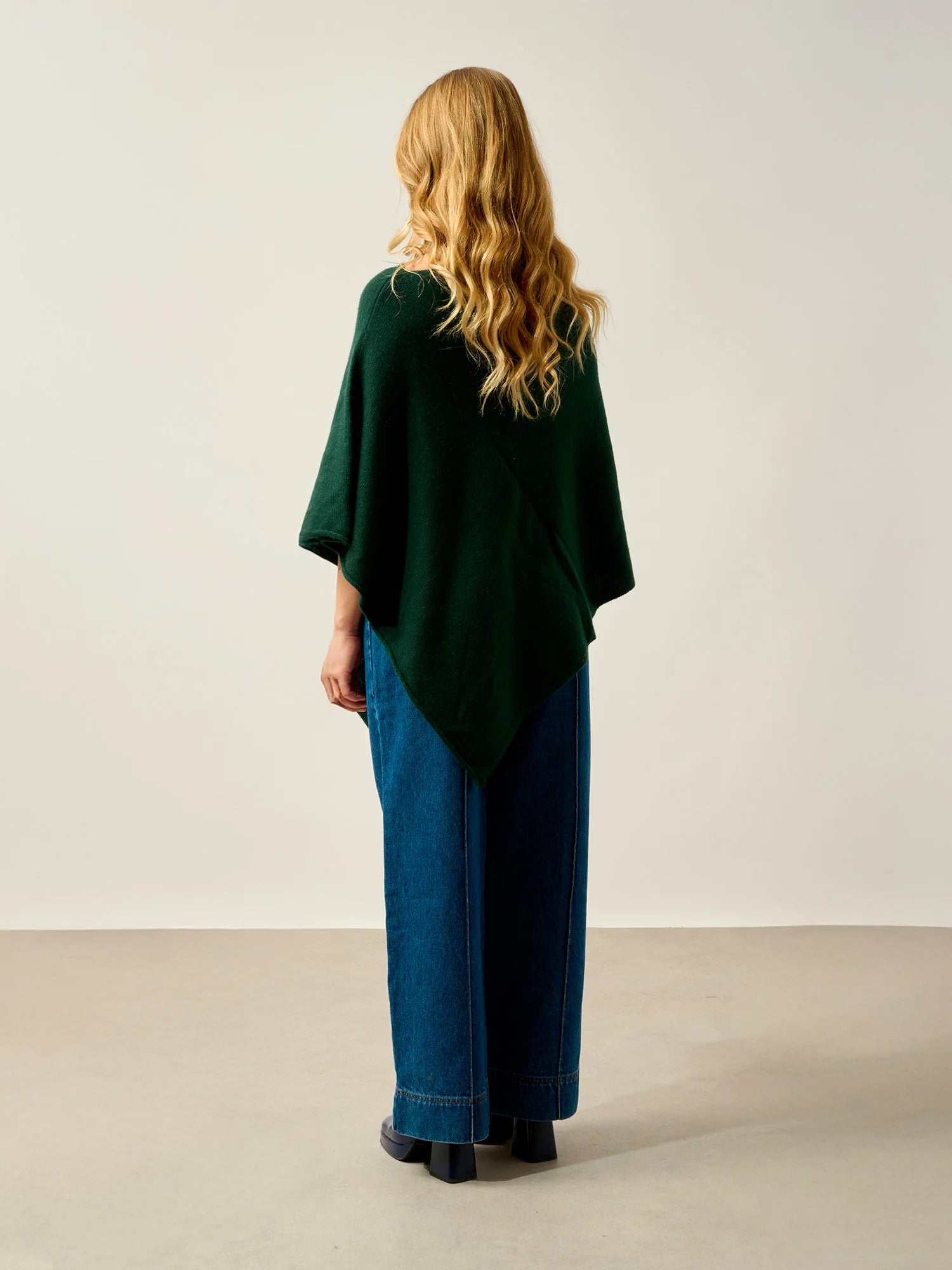 MERYL poncho 4 ply cypress
