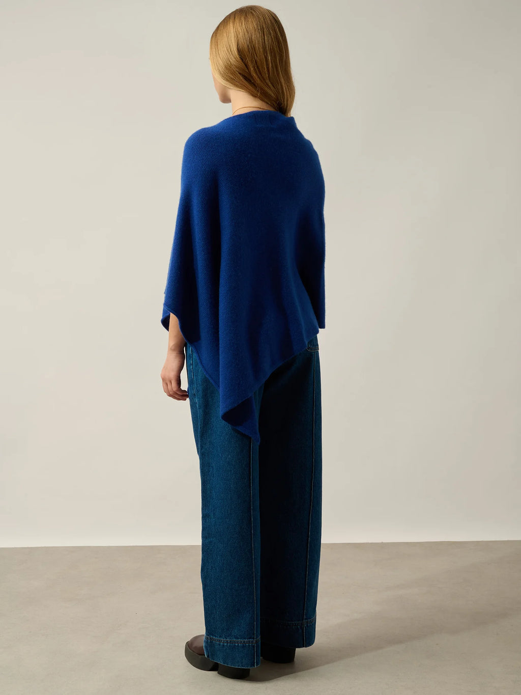 MERYL poncho 4 ply ultramarine