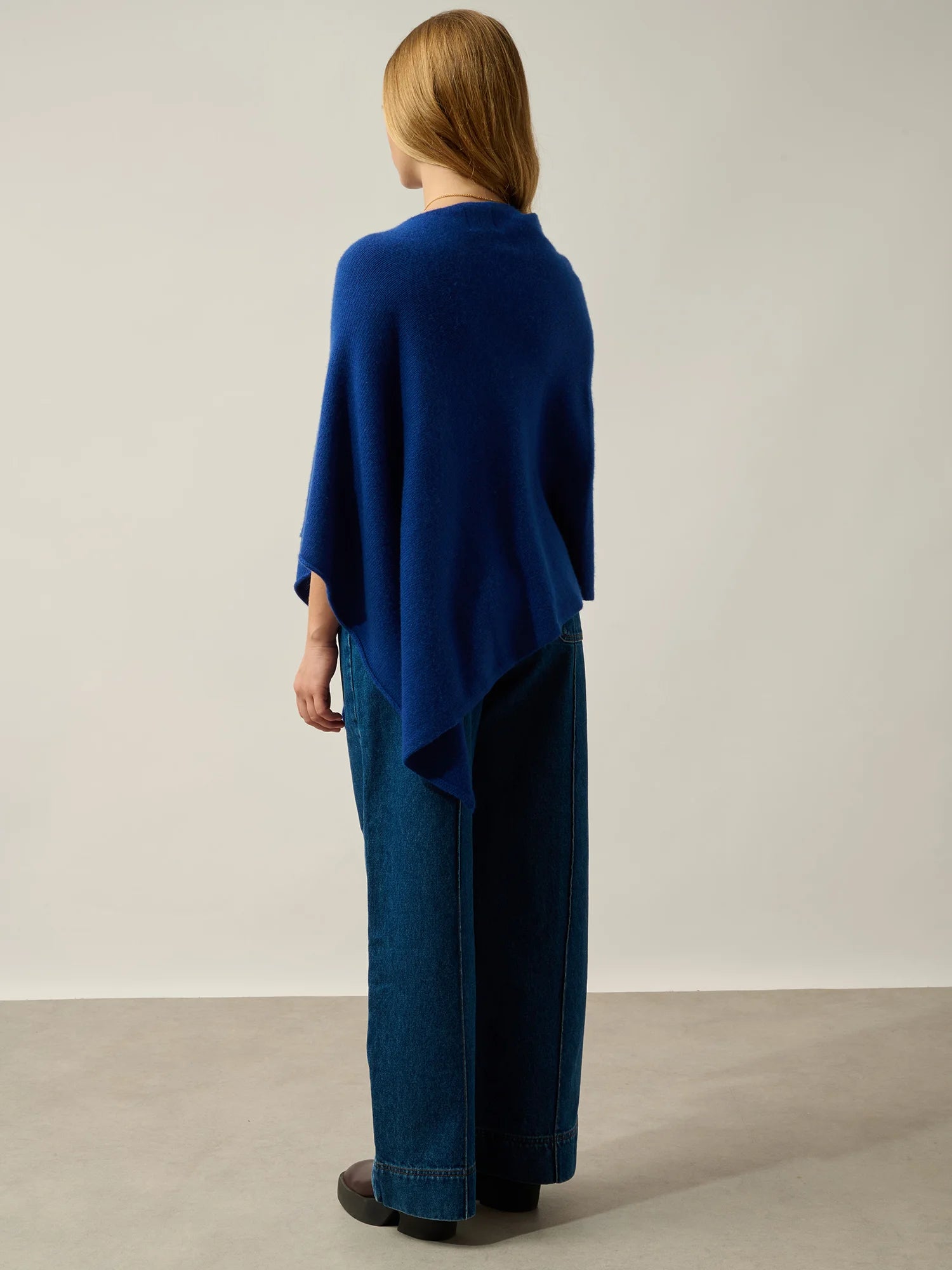 MERYL poncho 4 ply ultramarine
