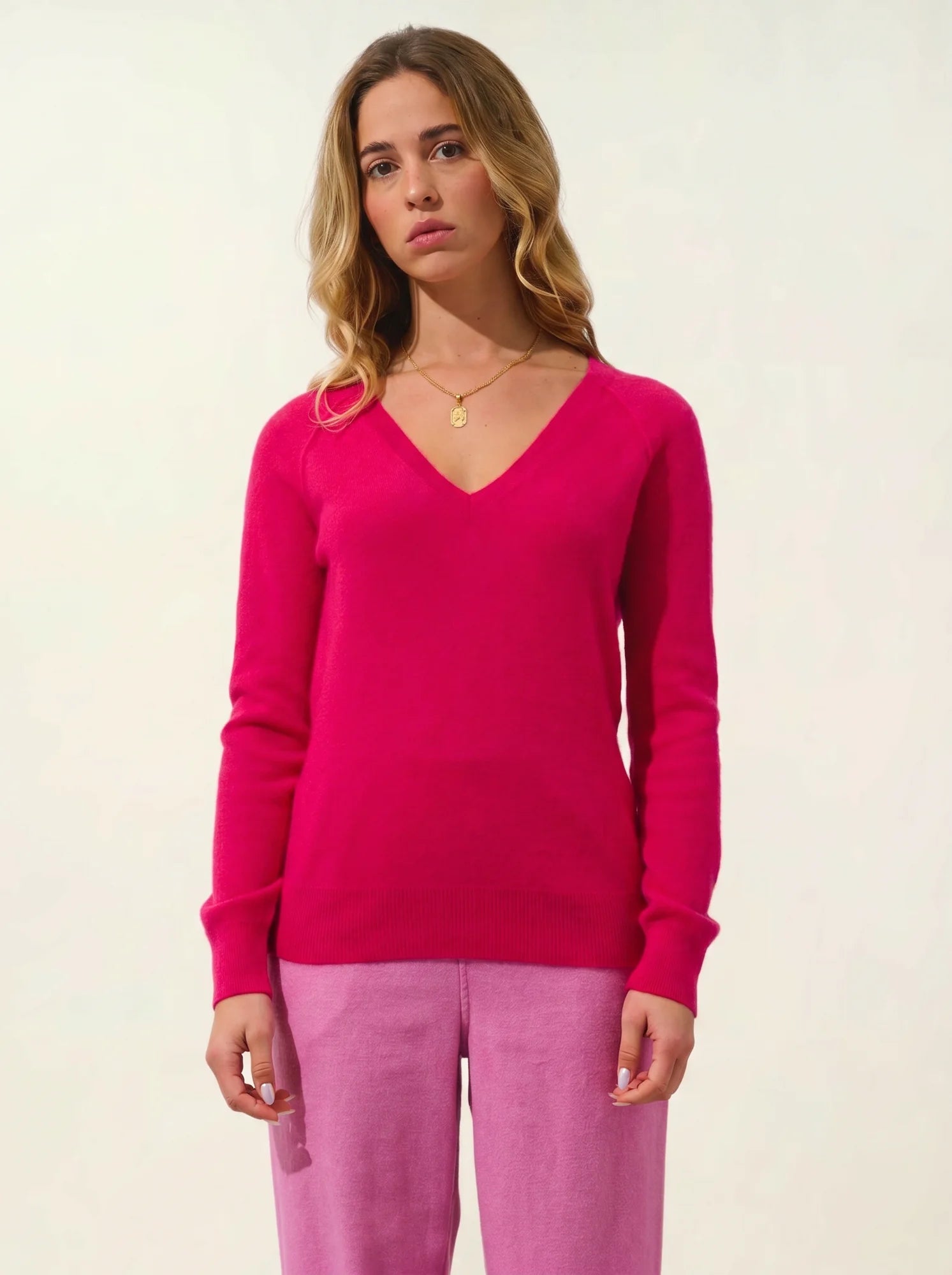 GIUSALET sweater v-neck fuchsia