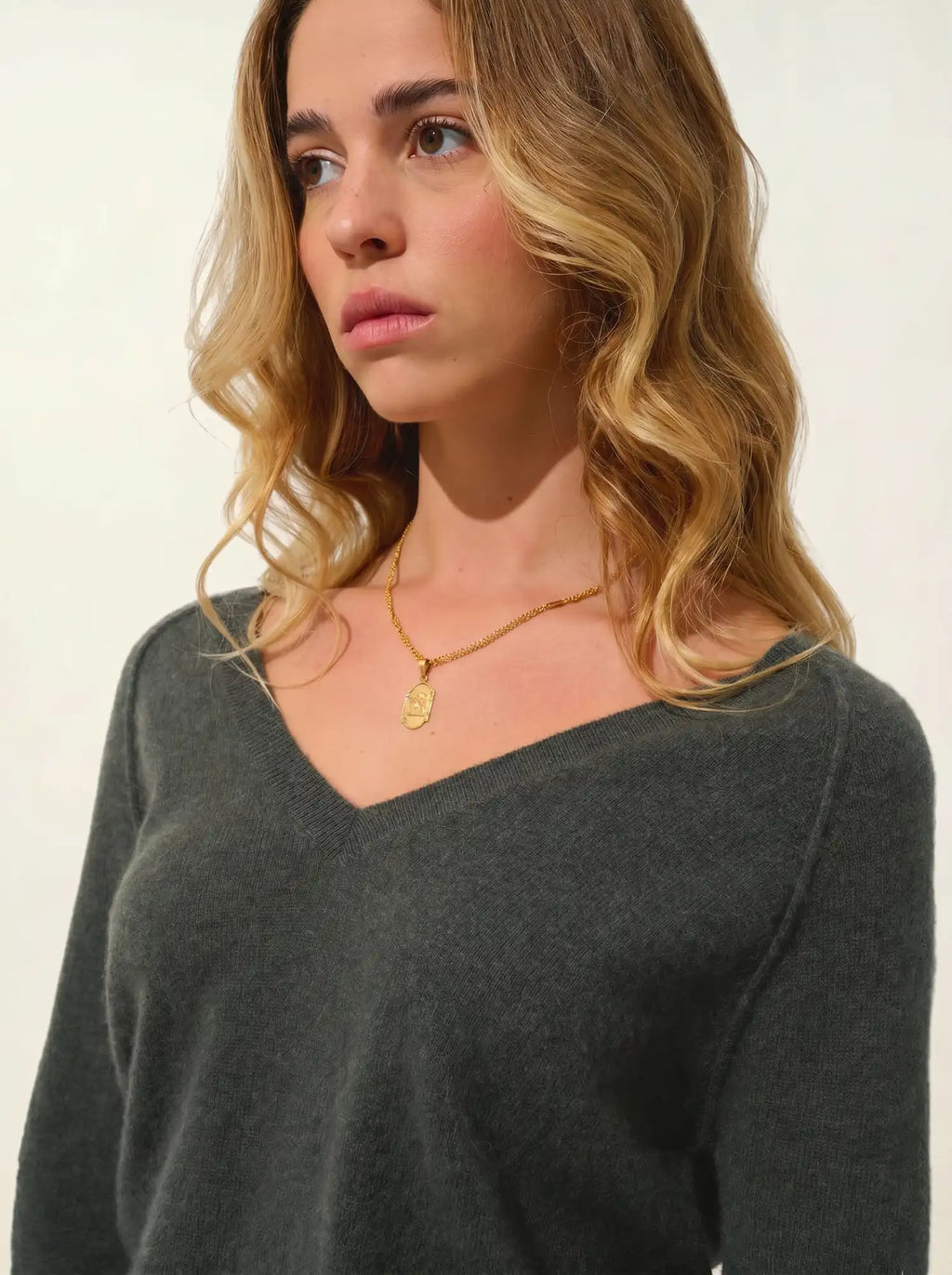 GIUSALET Pullover V-Ausschnitt Khaki meliert