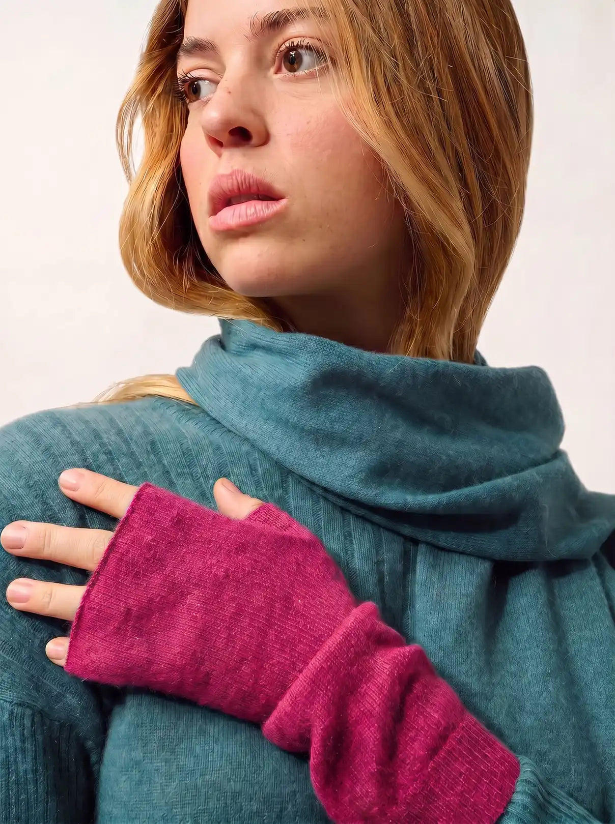 SERRE Fingerless Gloves Fuchsia