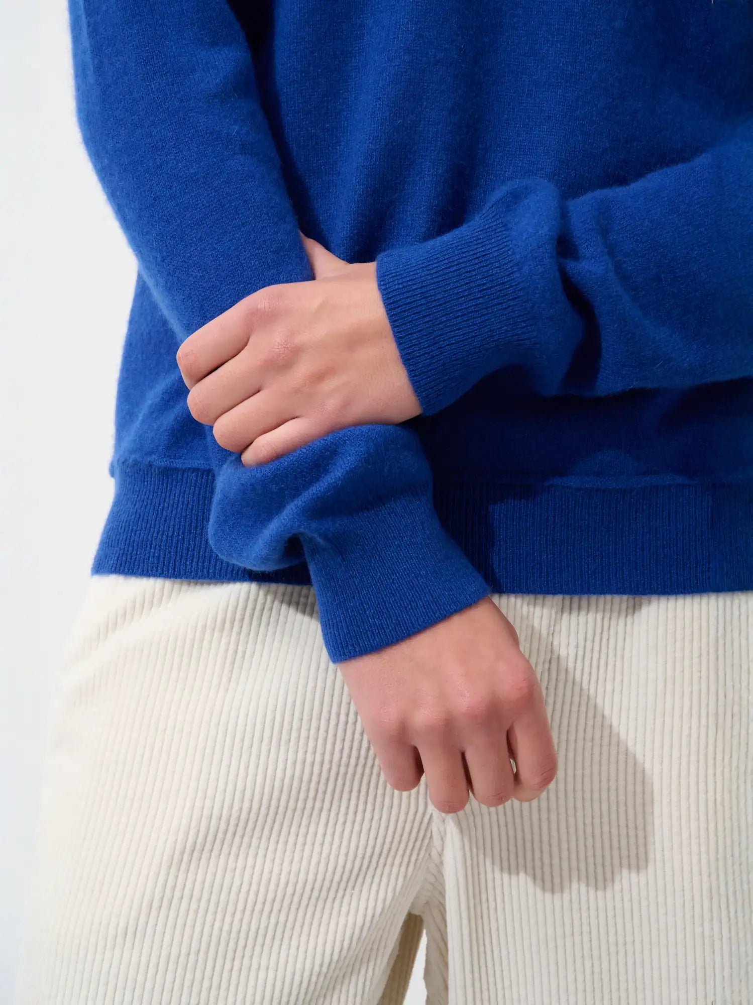 TIMEO pullover v-ausschnitt ultramarin