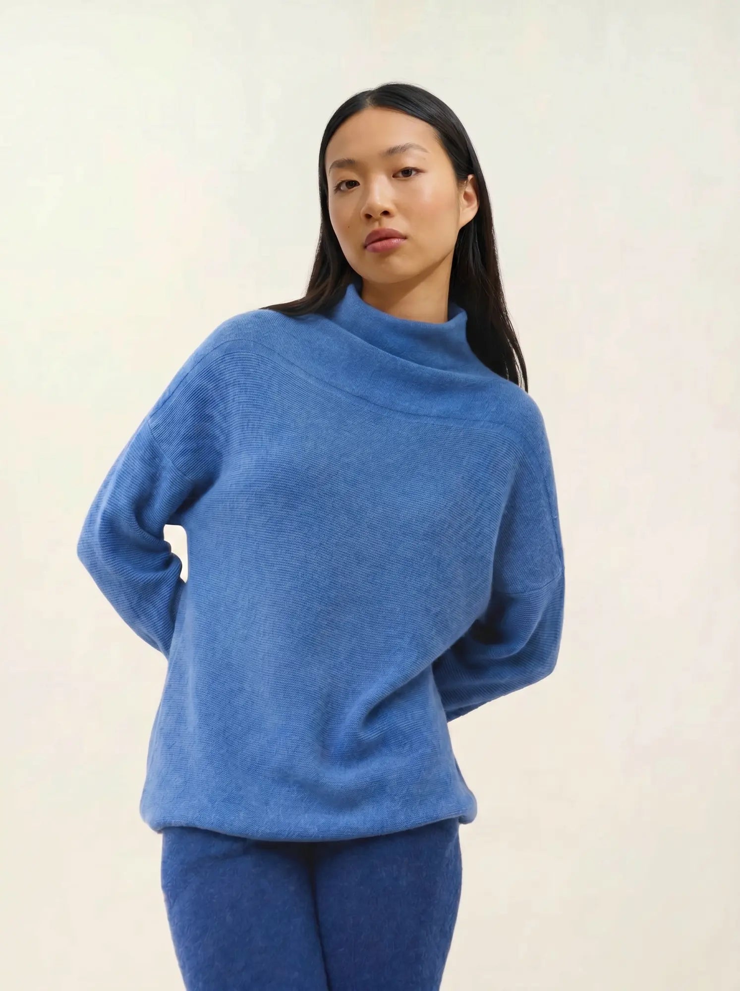 COLLIN pull col roulé bleu denim