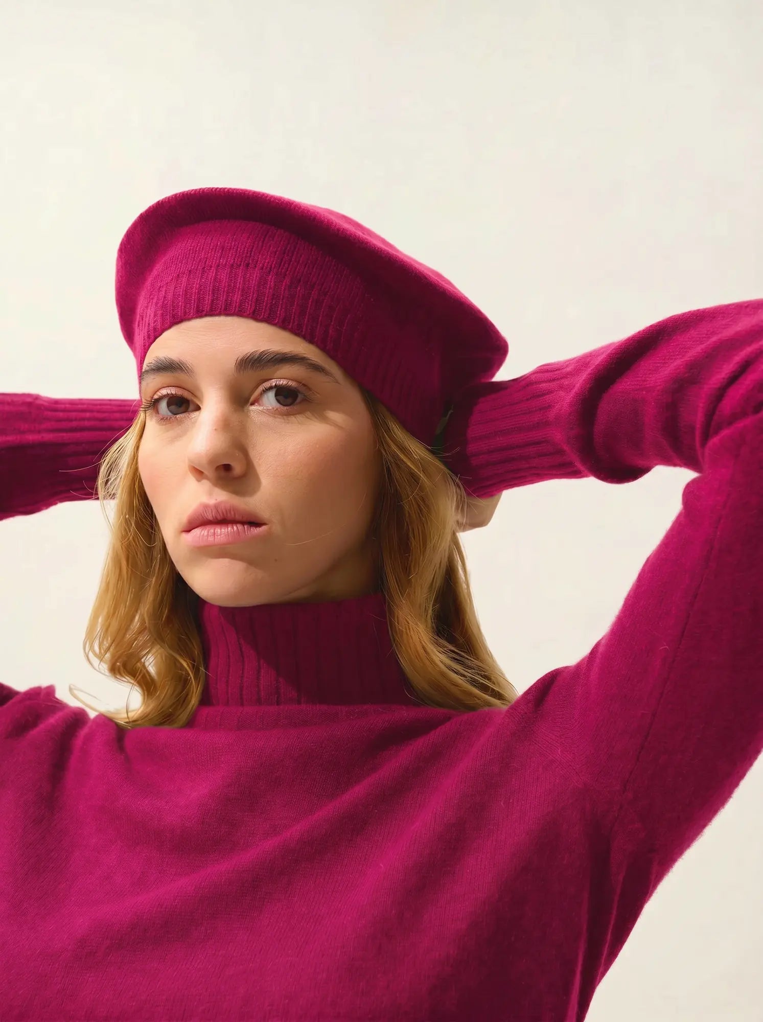 LIWI beret 4 ply fuchsia