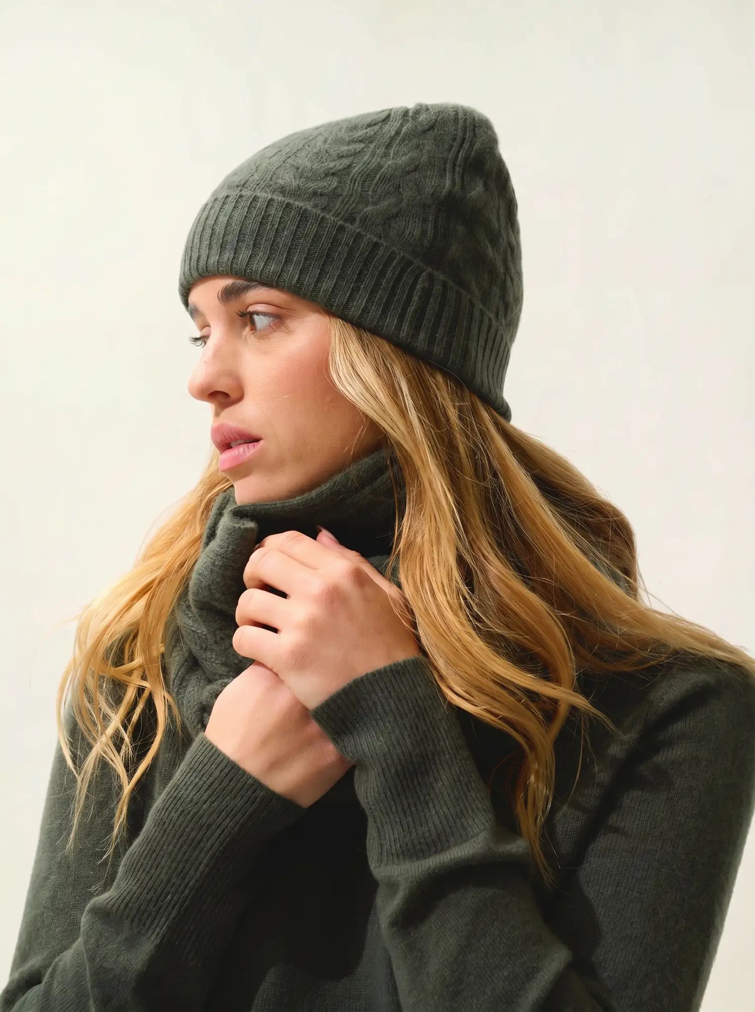 SCOTT beanie 4 ply khaki