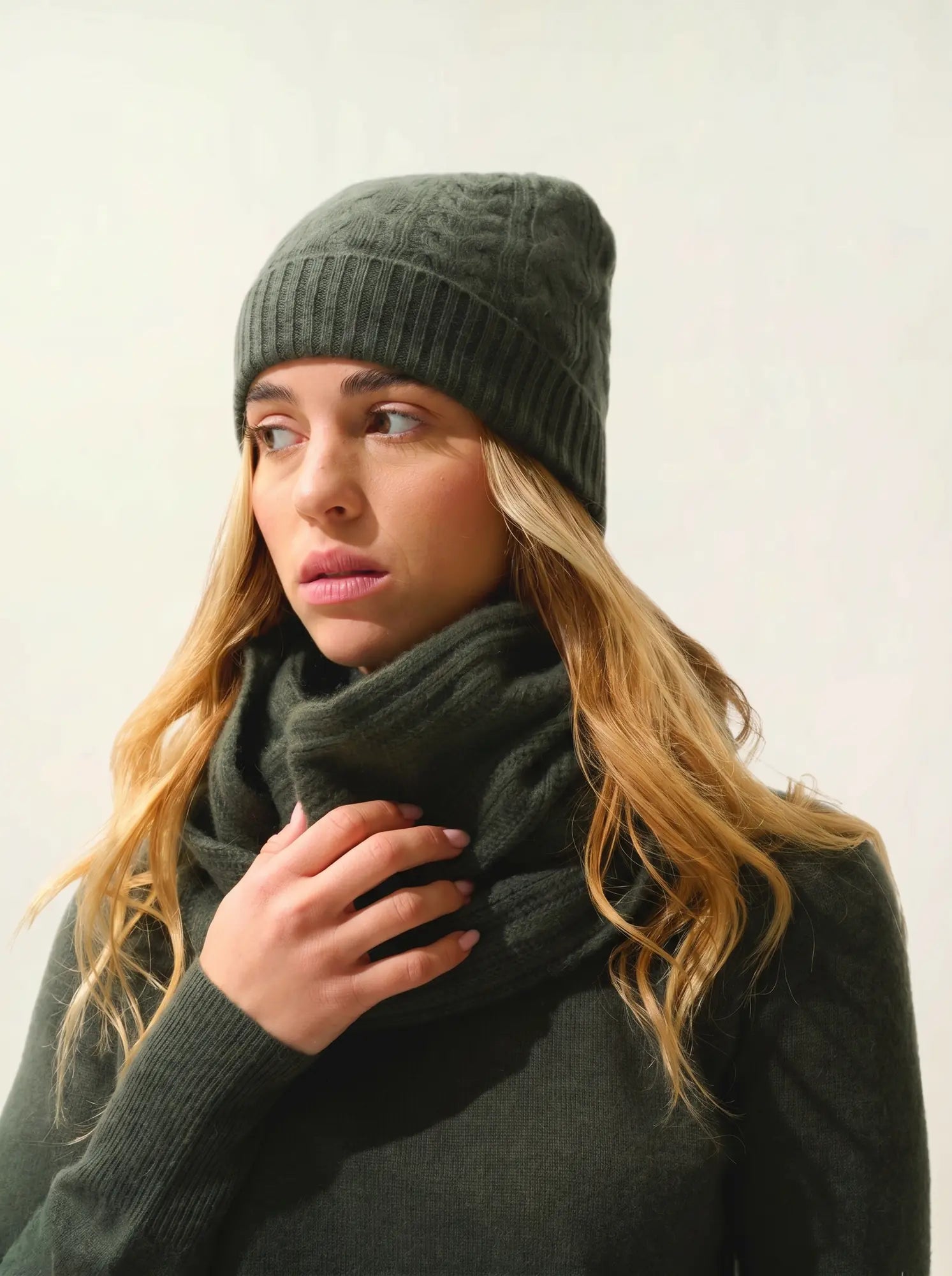 SCOTT beanie 4 ply khaki