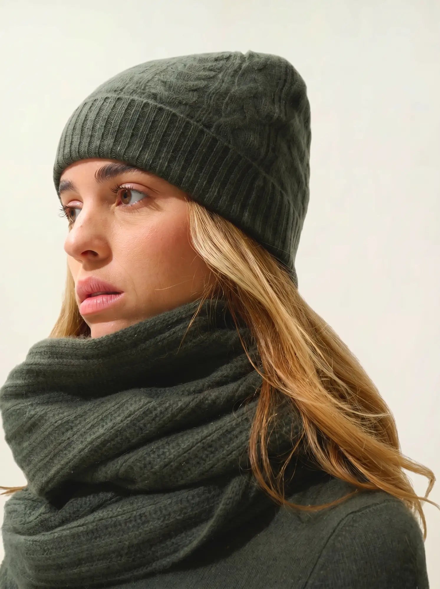 SCOTT beanie 4 ply khaki