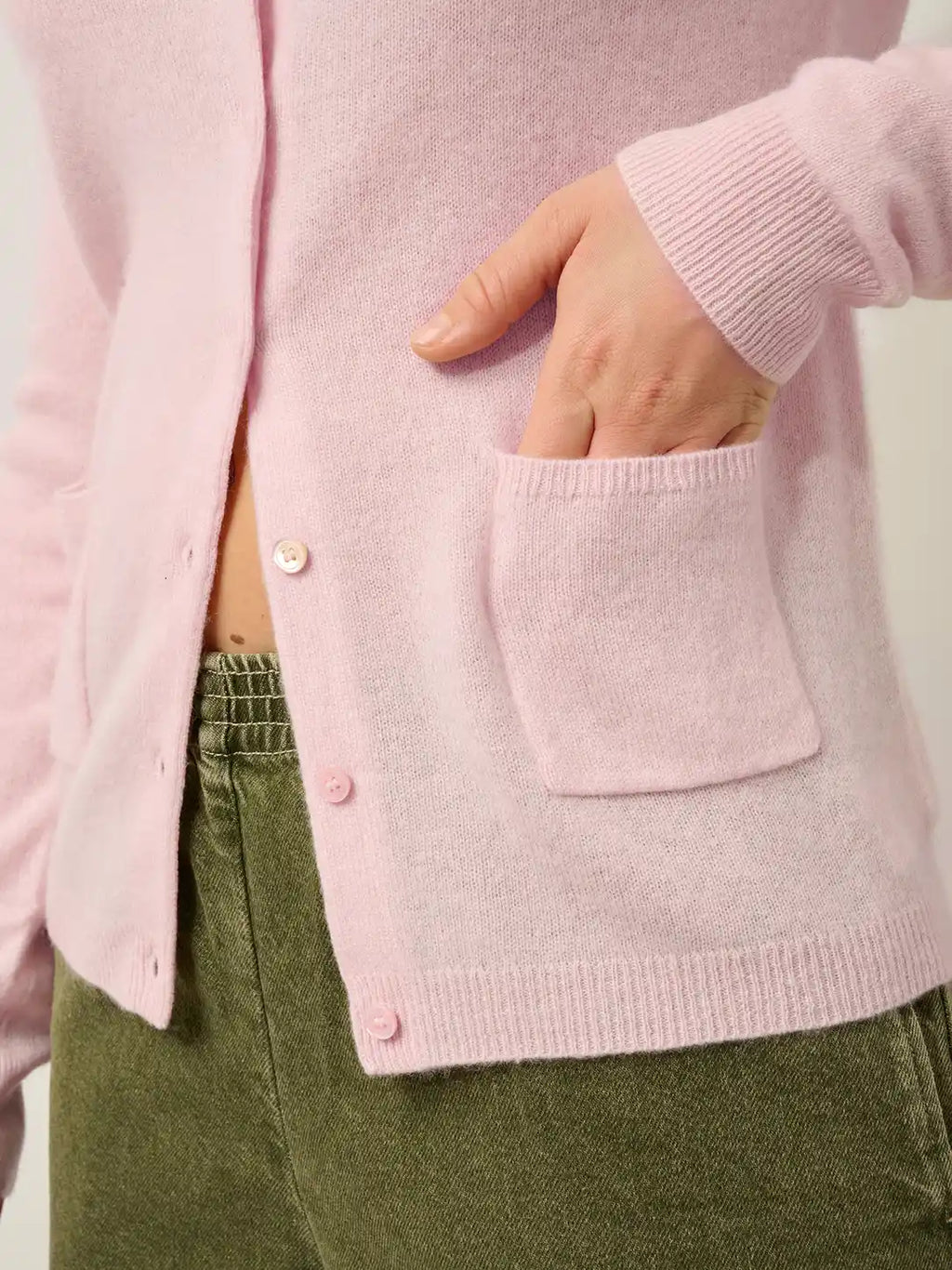 CARON Strickjacke Rundhalsausschnitt Puderrosa