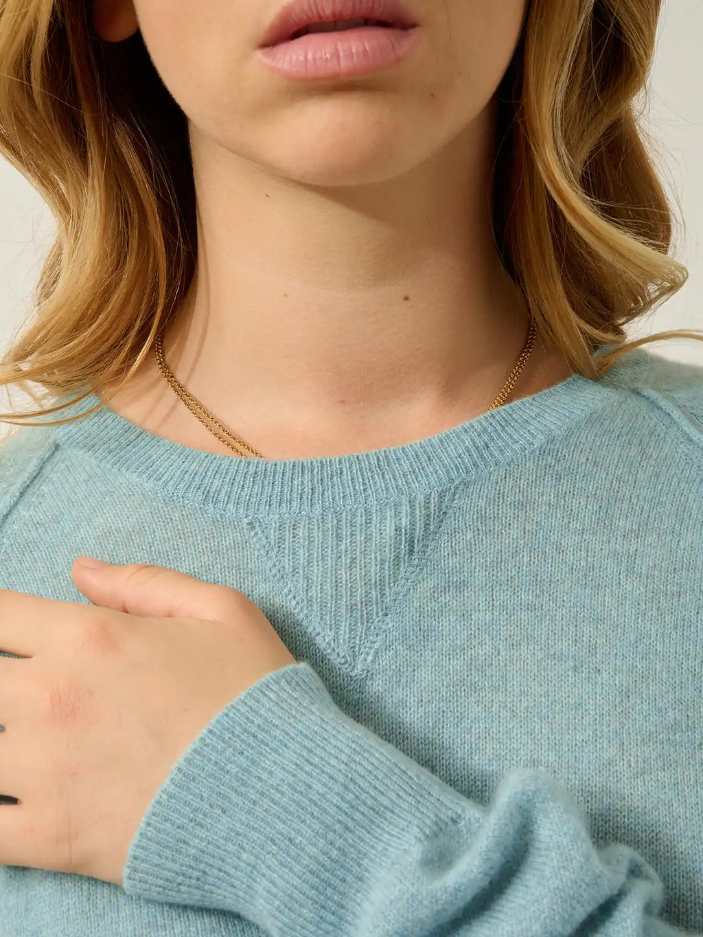 ETRET Sweater Crew Neck Heather Aqua