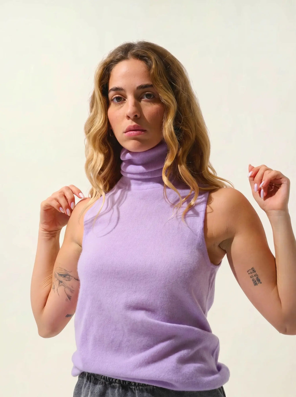 CAPUCIN Pullover Rollkragen ärmellos Malvenfarben