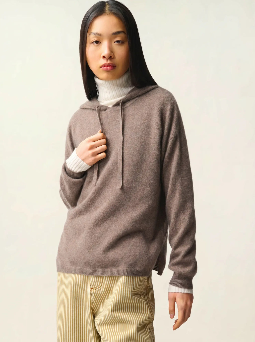 DORTE pullover mit kapuze taupe meliert