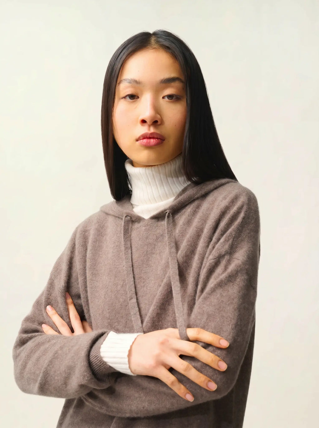 DORTE pullover mit kapuze taupe meliert