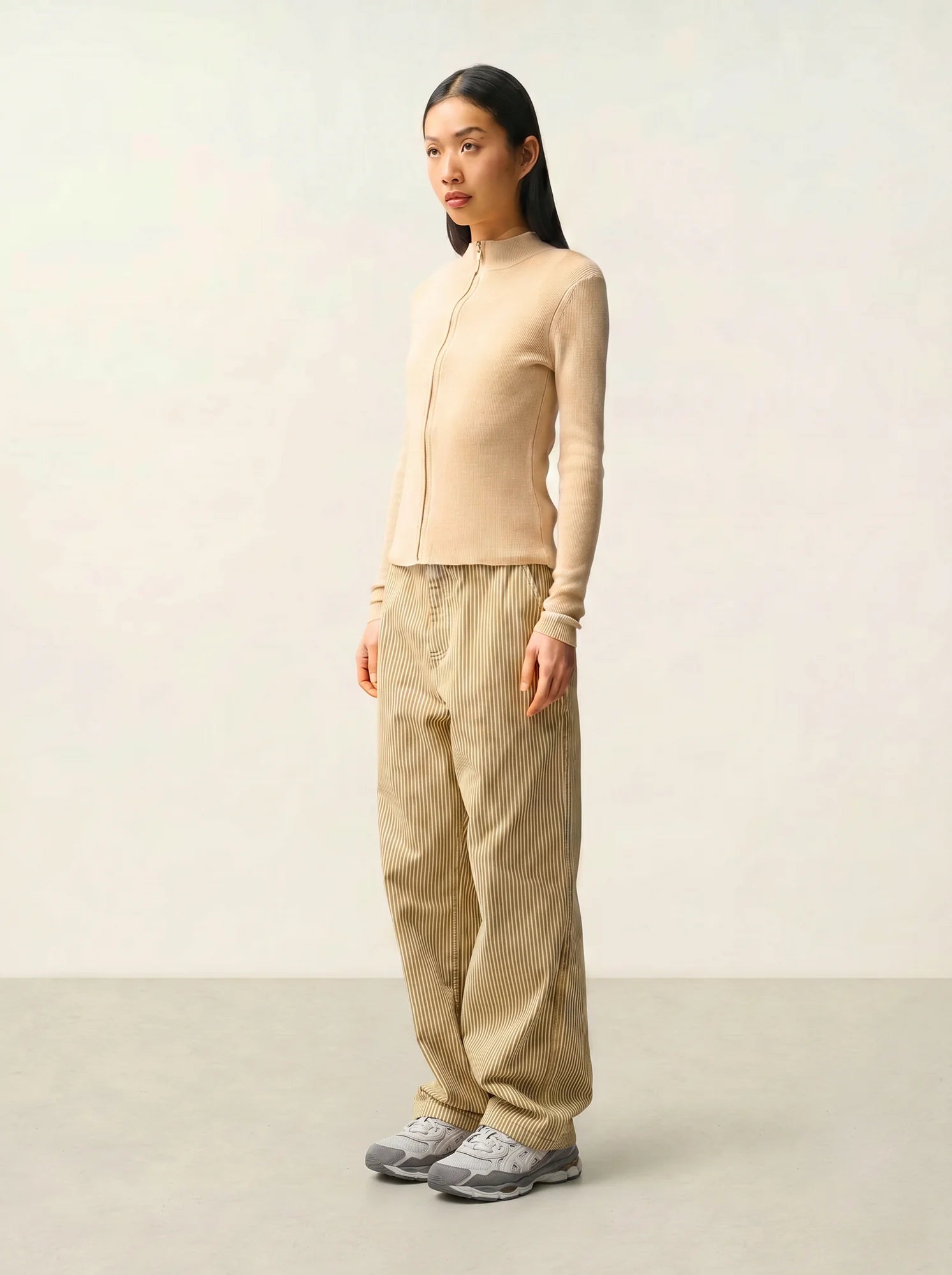 ALBERTE weste mit reissverschluss stehkragen beige