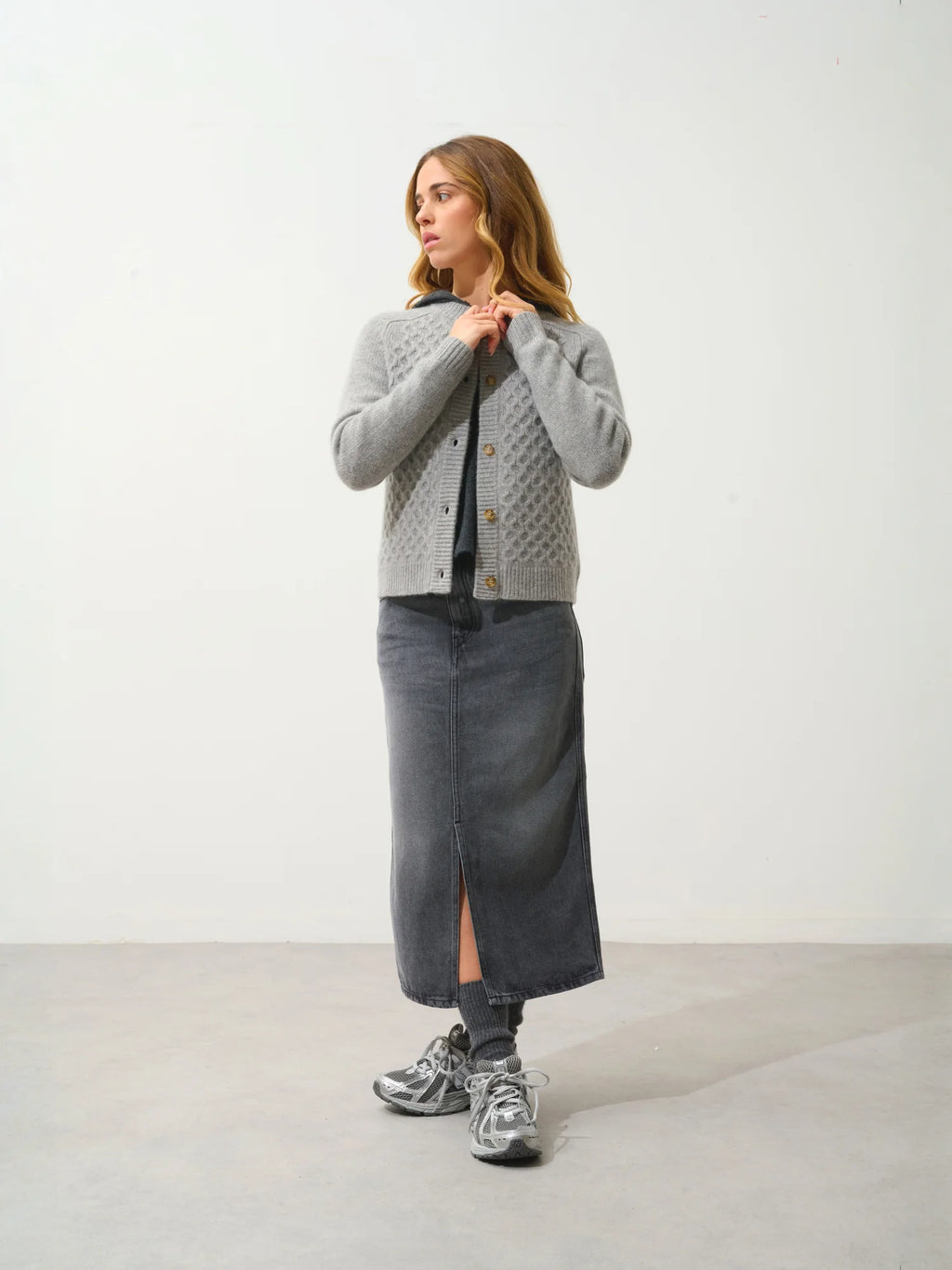 JINPA cardigan crew neck 8 ply heather cloud