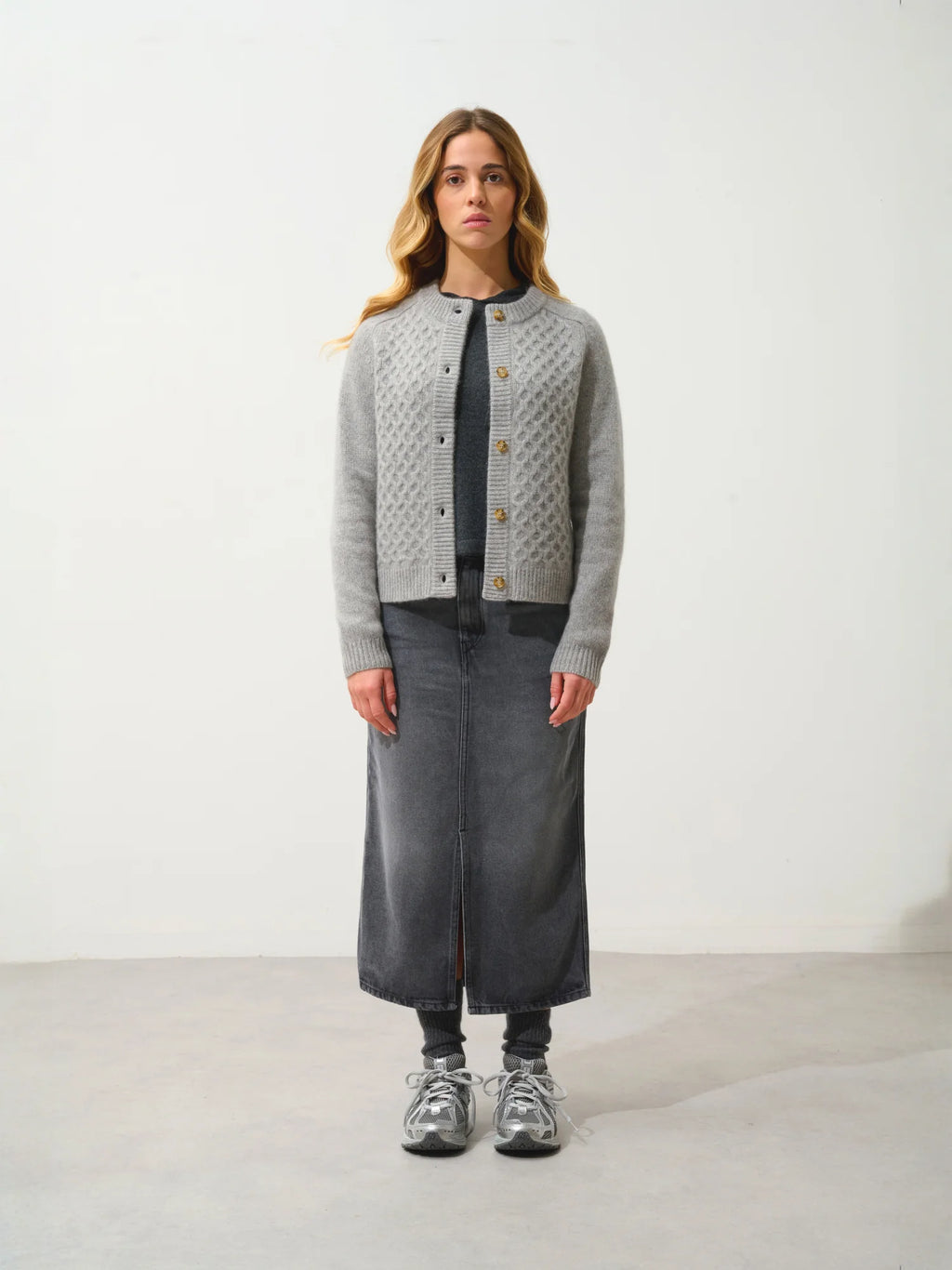 JINPA cardigan crew neck 8 ply heather cloud