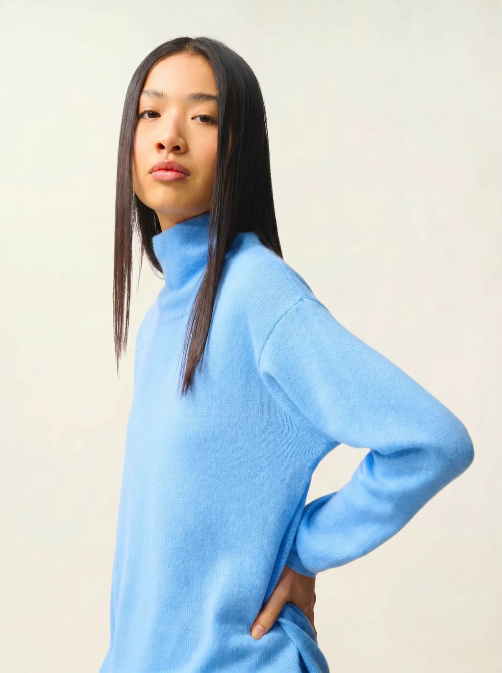 CHEVIOT pull col montant bénitier bleu bébé