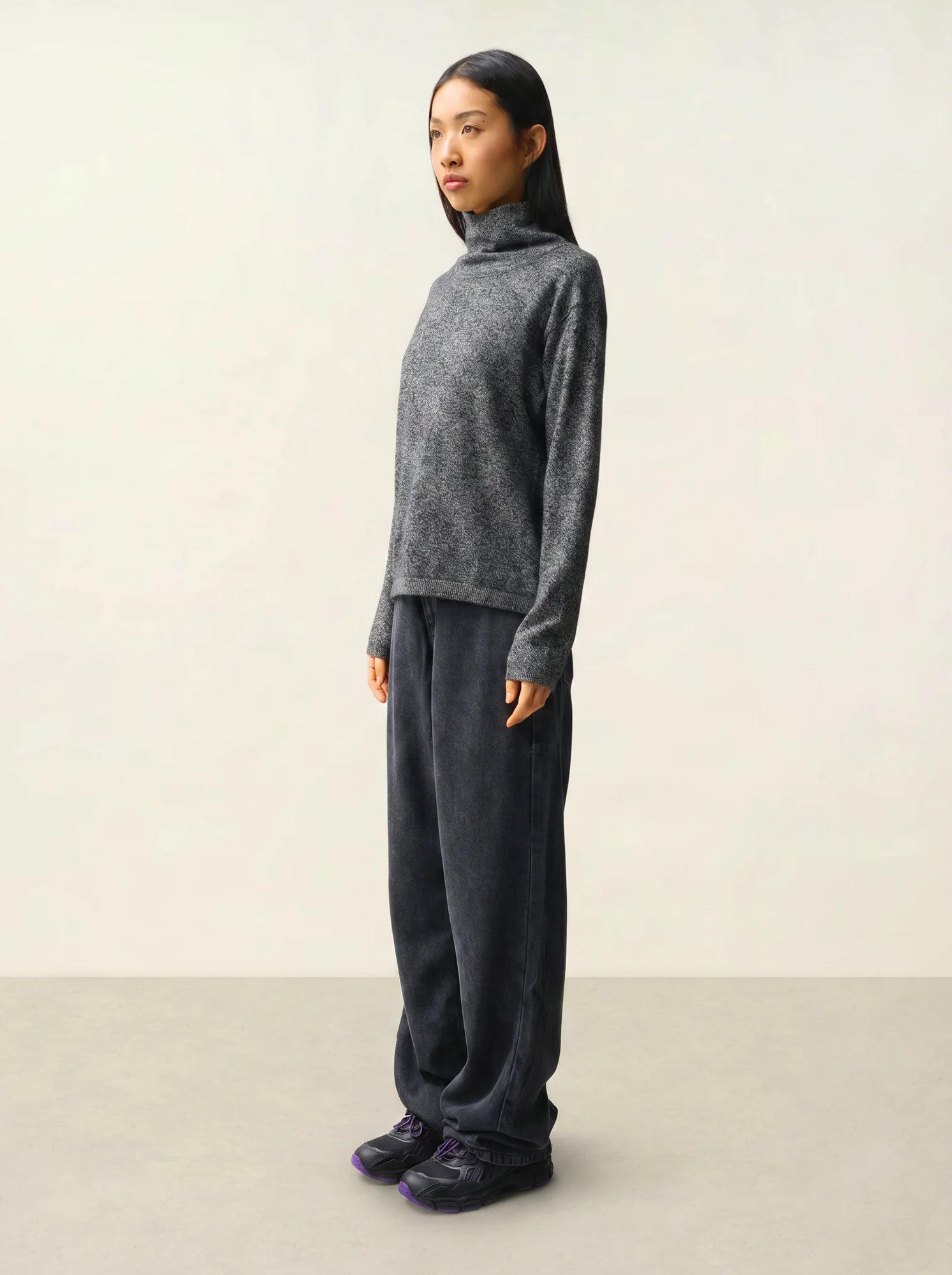 CHEVIOT pullover stehkragen wasserfall schwarz und weiß