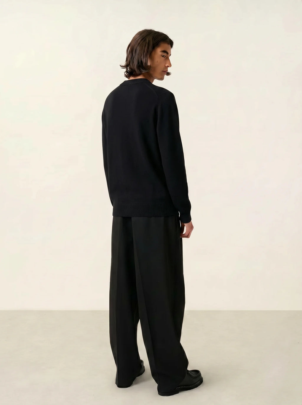 KUNDUM Pull Col Montant Noir