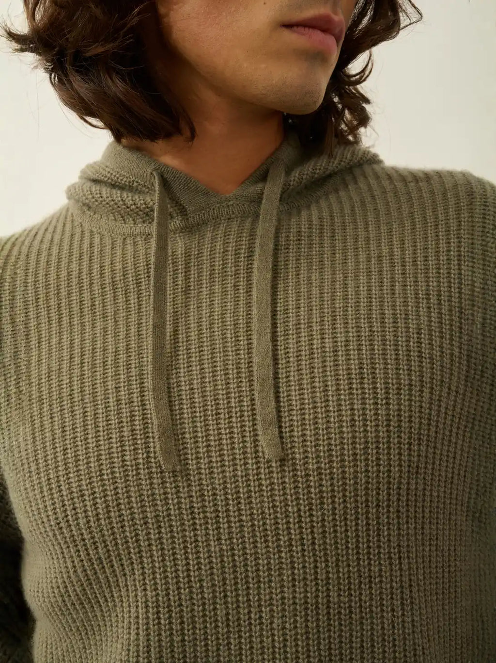 MIDA pullover mit kapuze 4-fädig armeegrün
