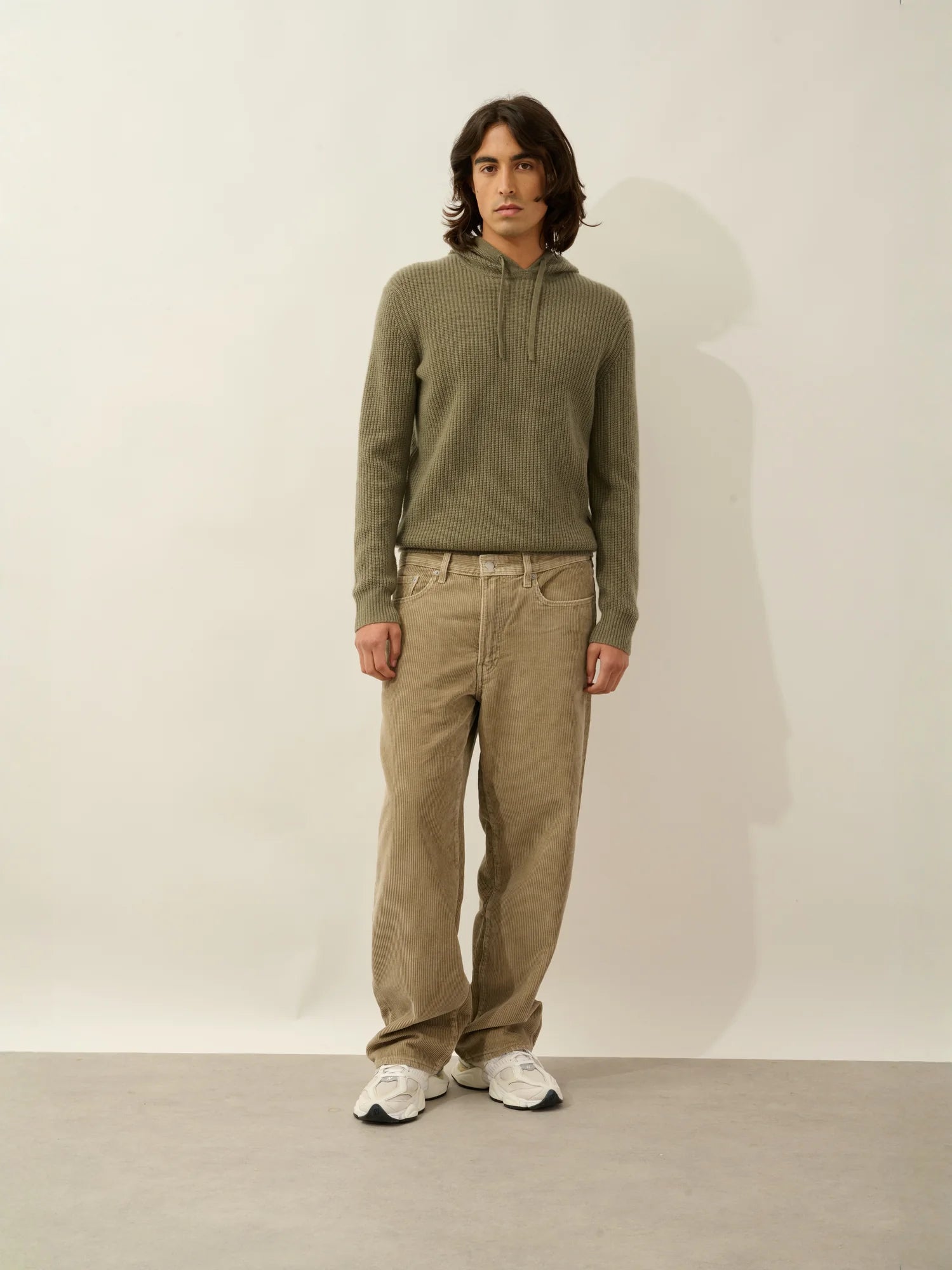 MIDA pullover mit kapuze 4-fädig armeegrün