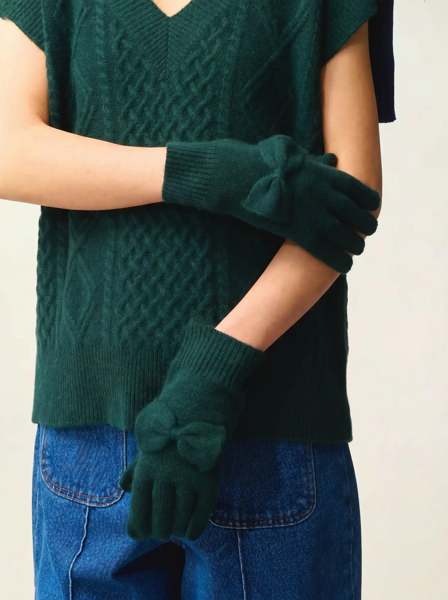 MILO gloves 4 ply cypress