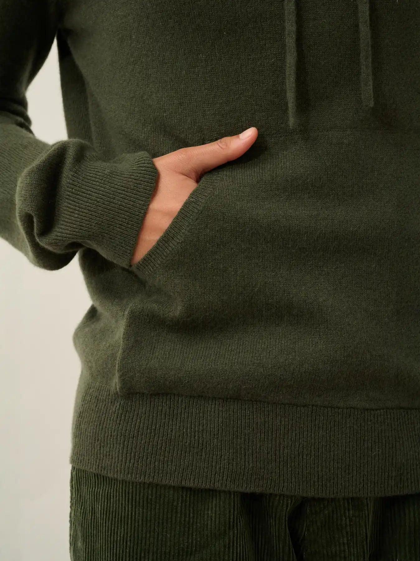 CASPER pull capuche poche kangourou kaki