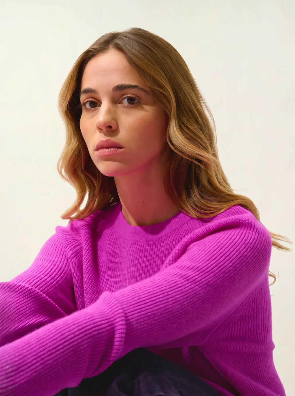 LUNÉA sweater crew neck neon purple