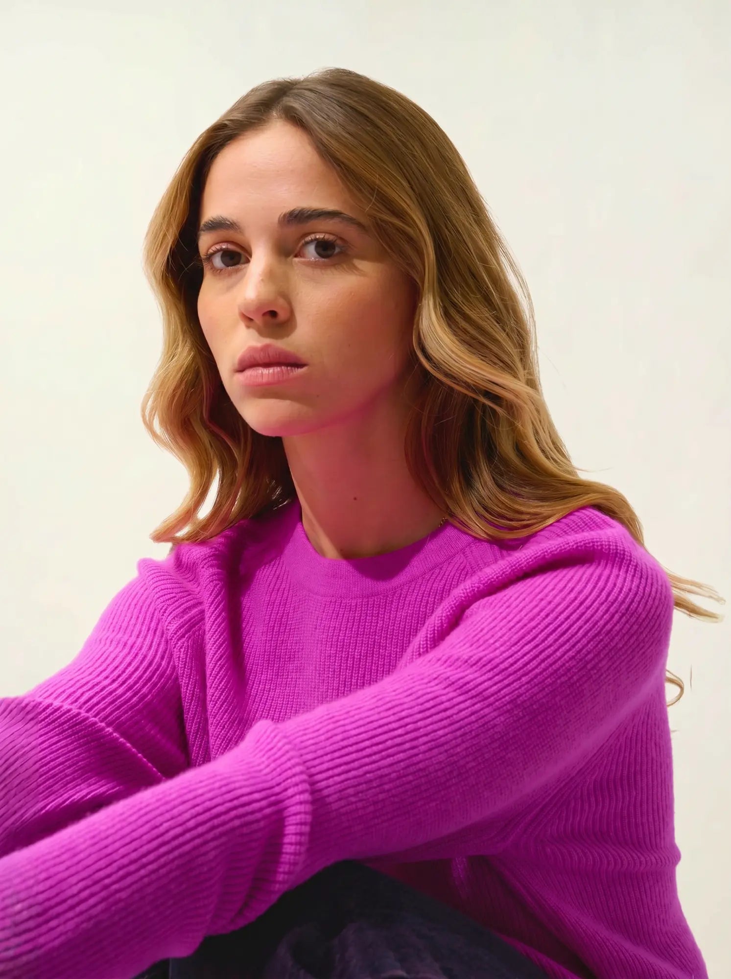 LUNÉA sweater crew neck neon purple