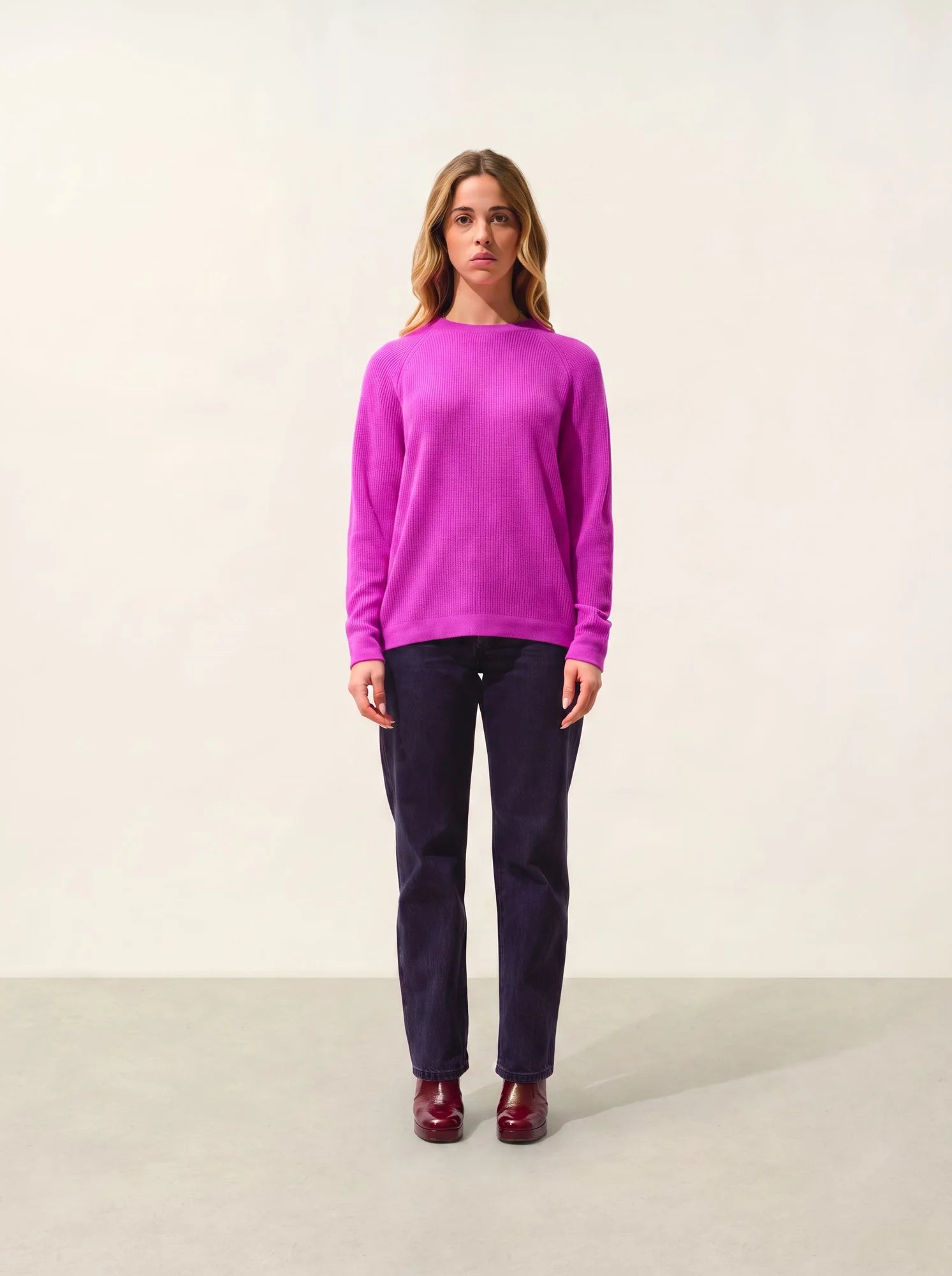 LUNÉA sweater crew neck neon purple