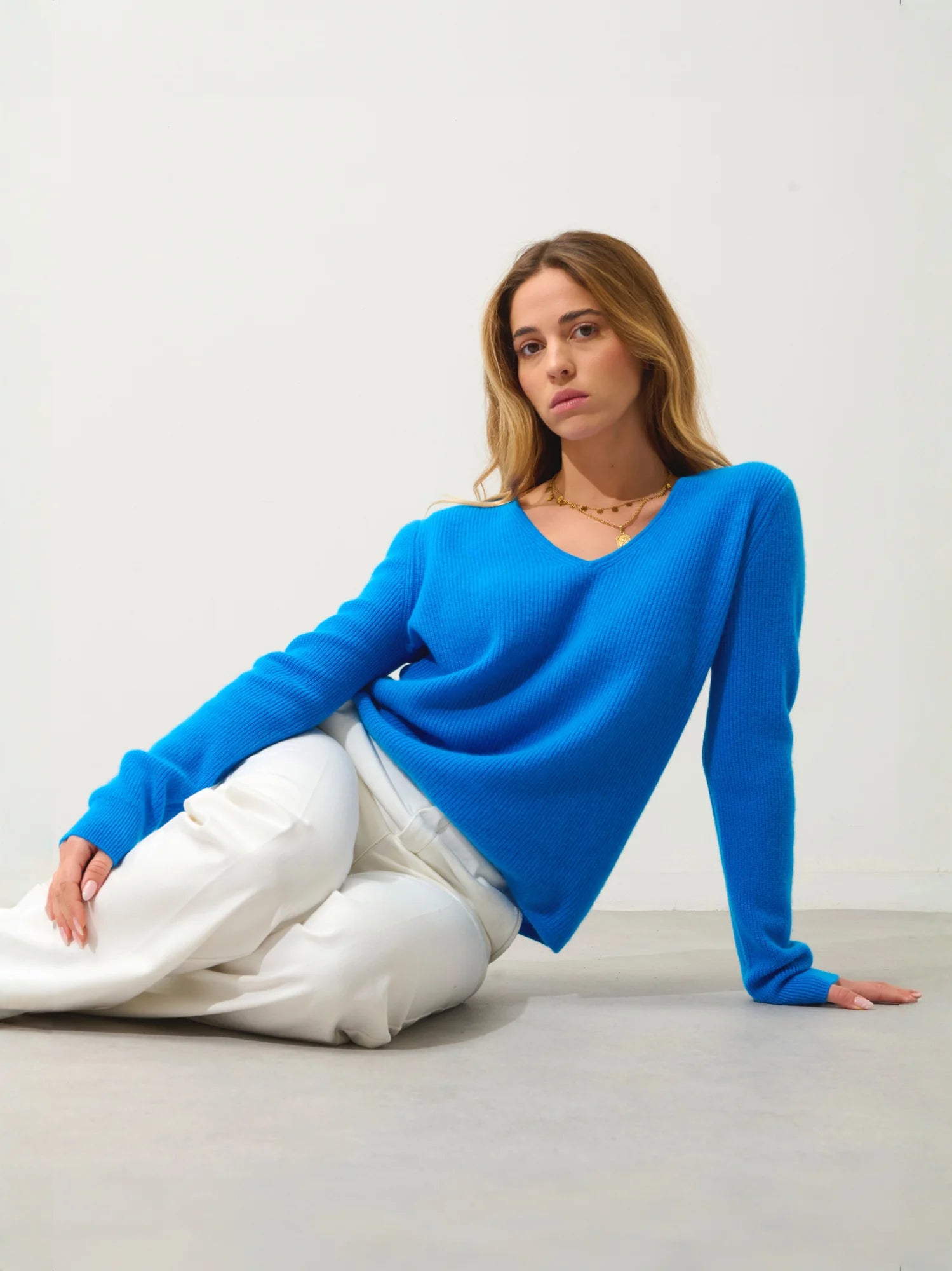 ALAYA pullover v-ausschnitt azurblau