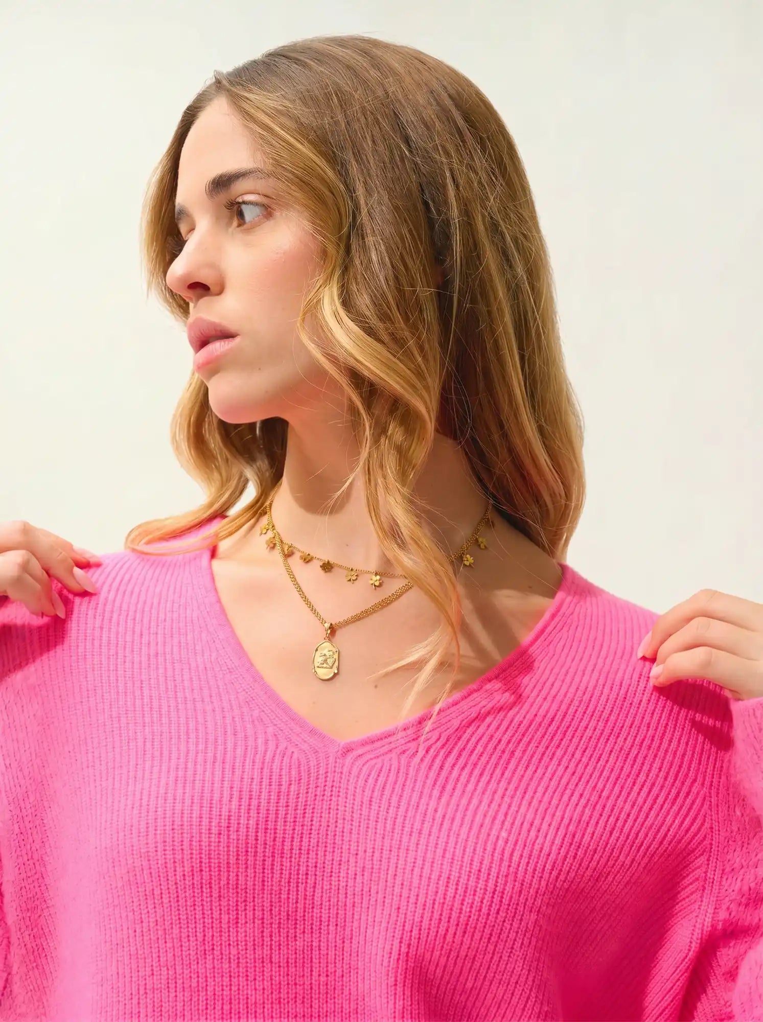 ALAYA pullover v-ausschnitt rosa neon