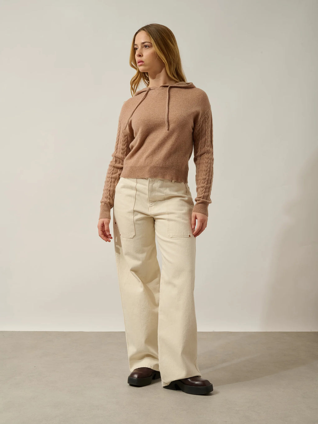 SVALINNA pullover mit kapuze camel meliert