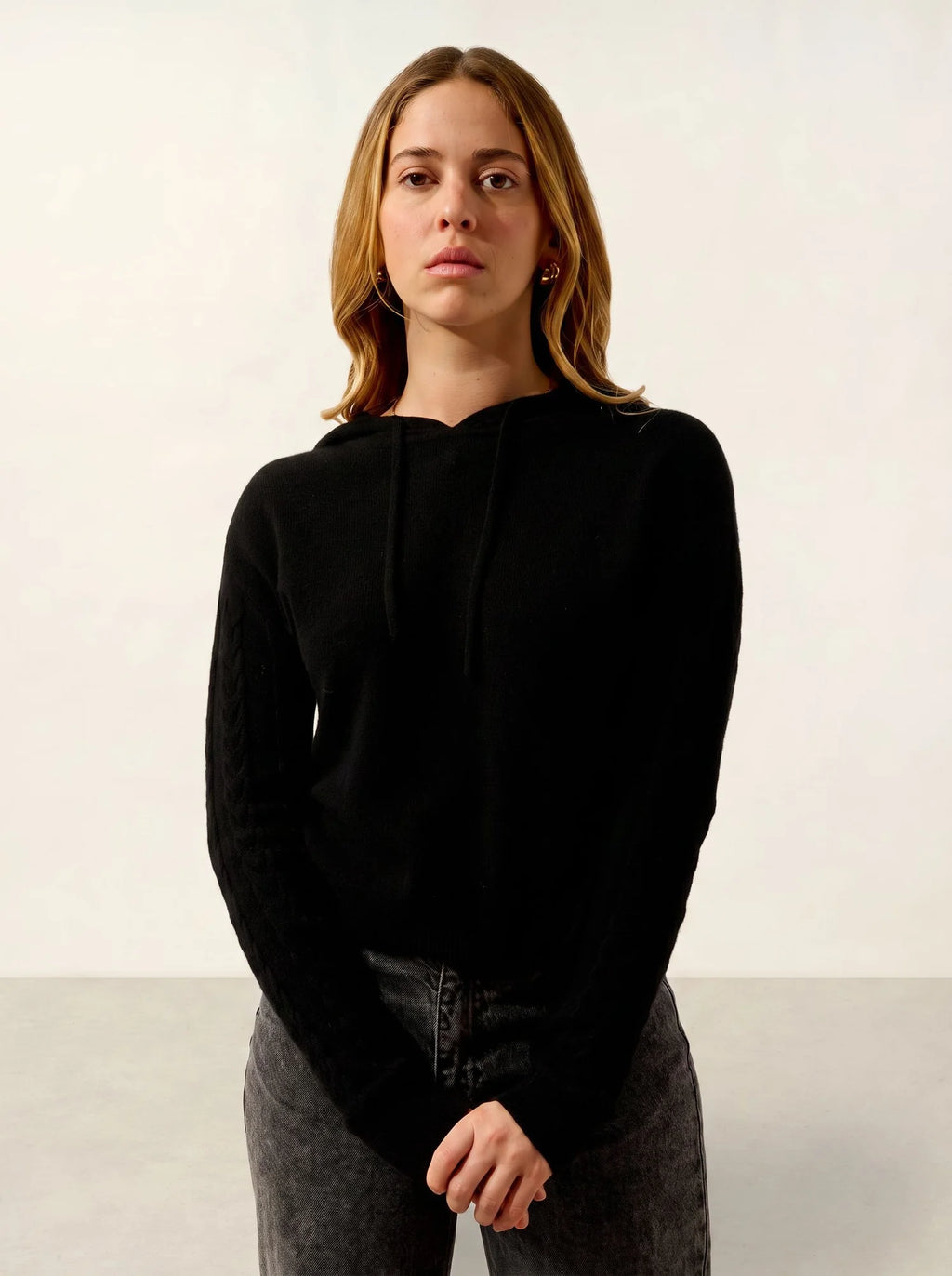SVALINNA pull capuche noir