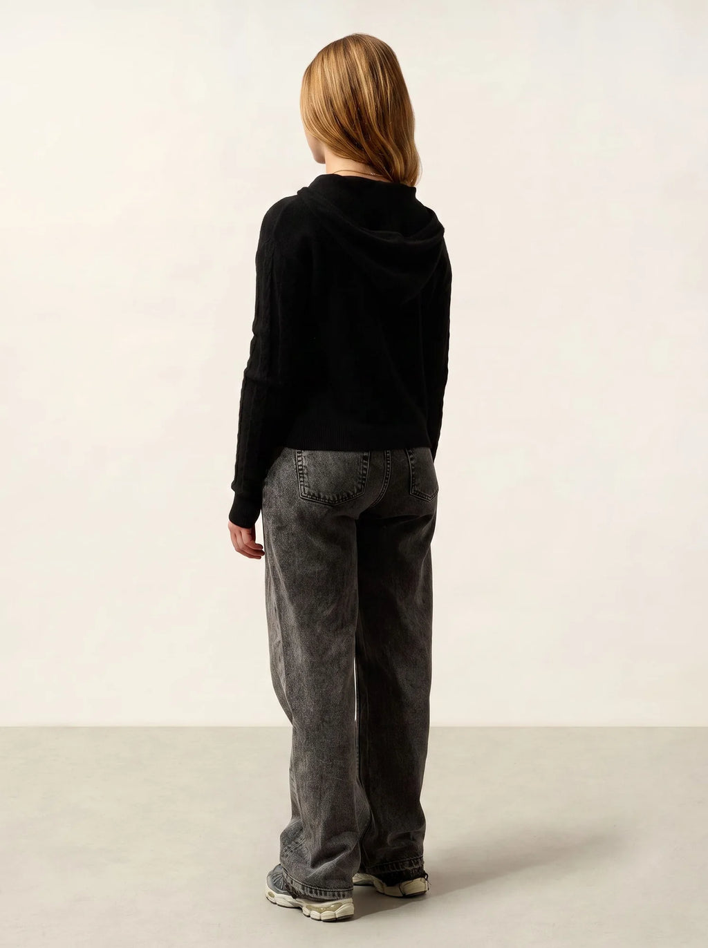 SVALINNA pull capuche noir