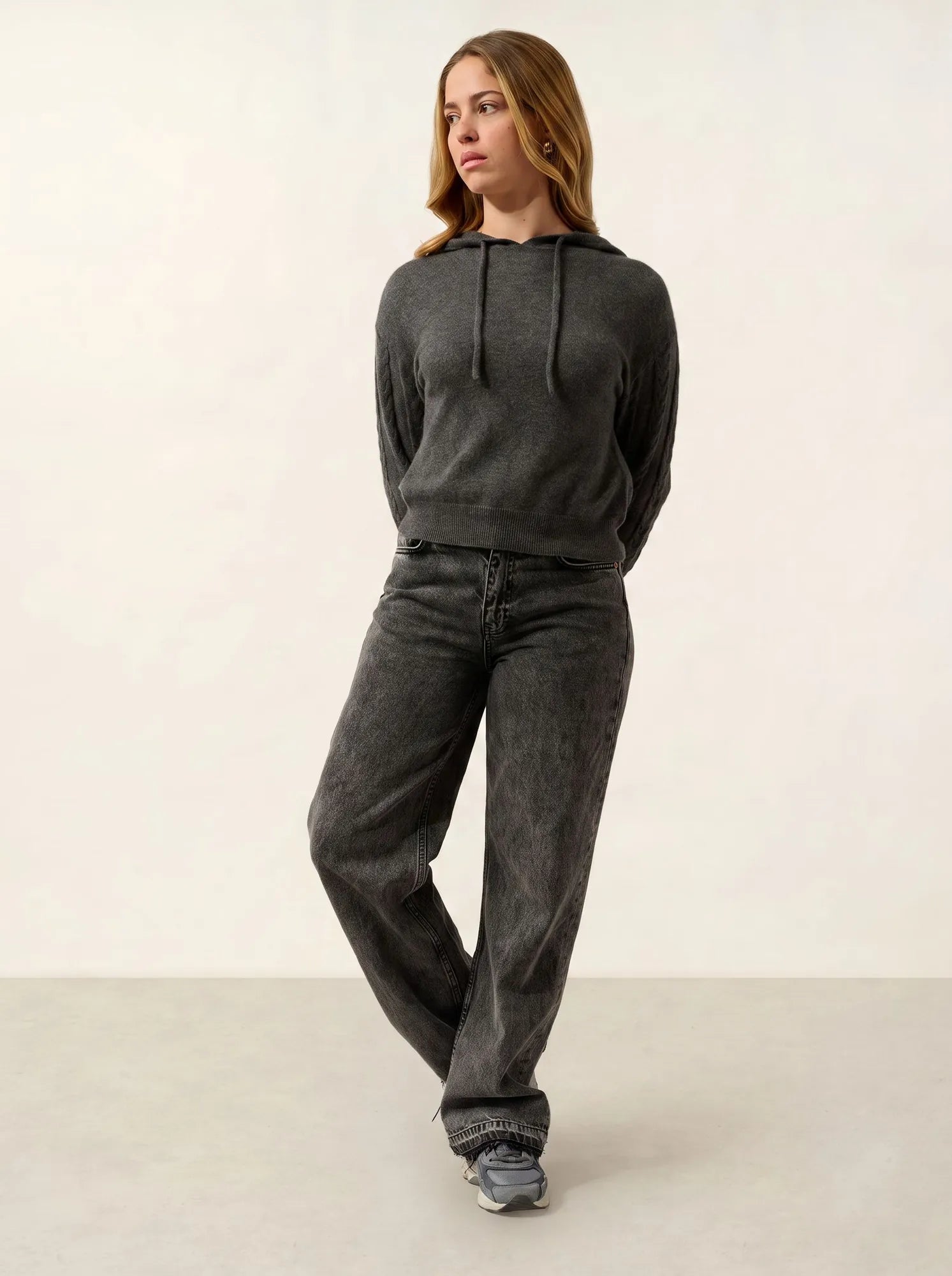SVALINNA pull capuche anthracite chiné