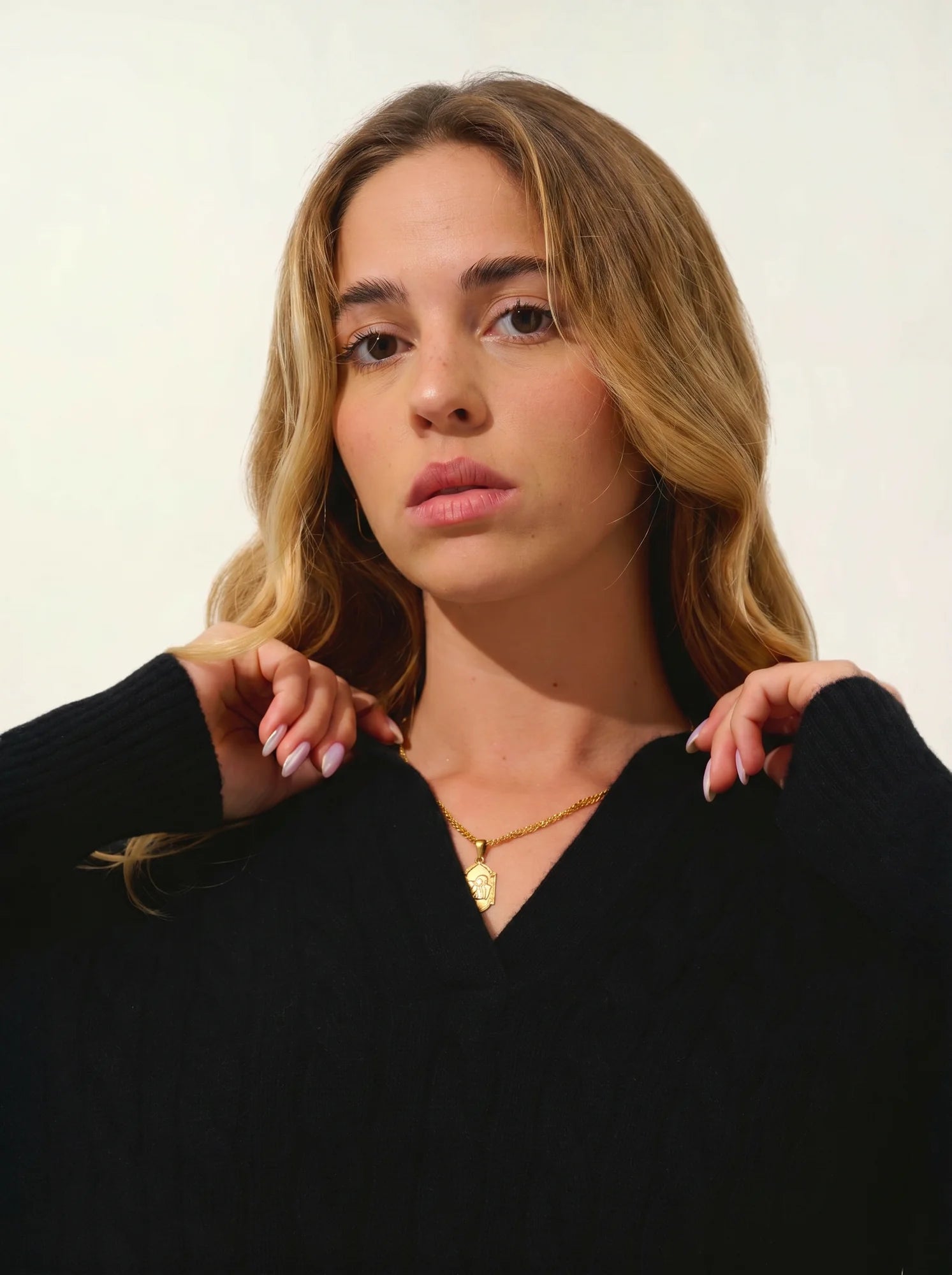 ELYSANDRA pull col polo ouvert 4 fils noir